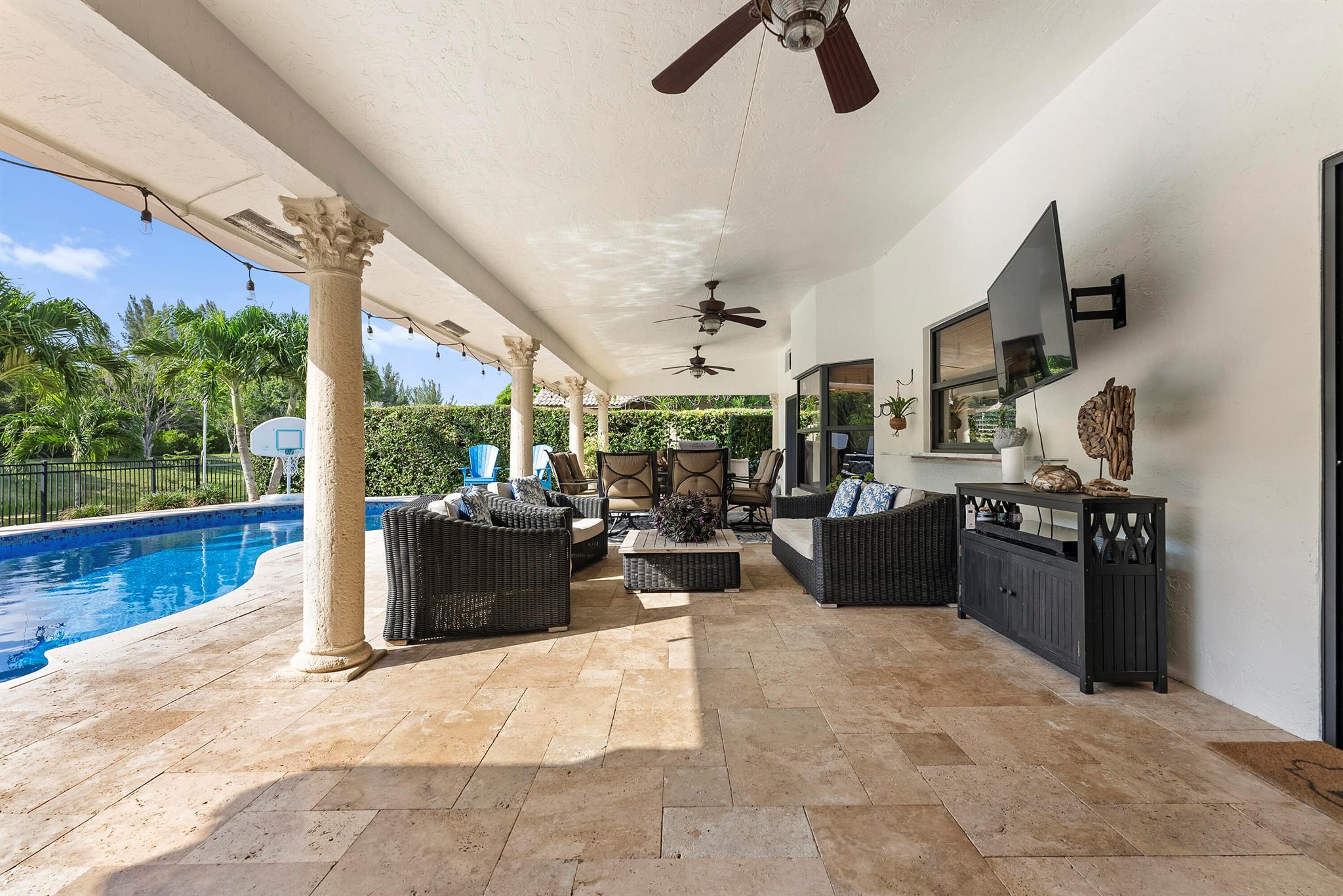 11740 Island Lakes Lane