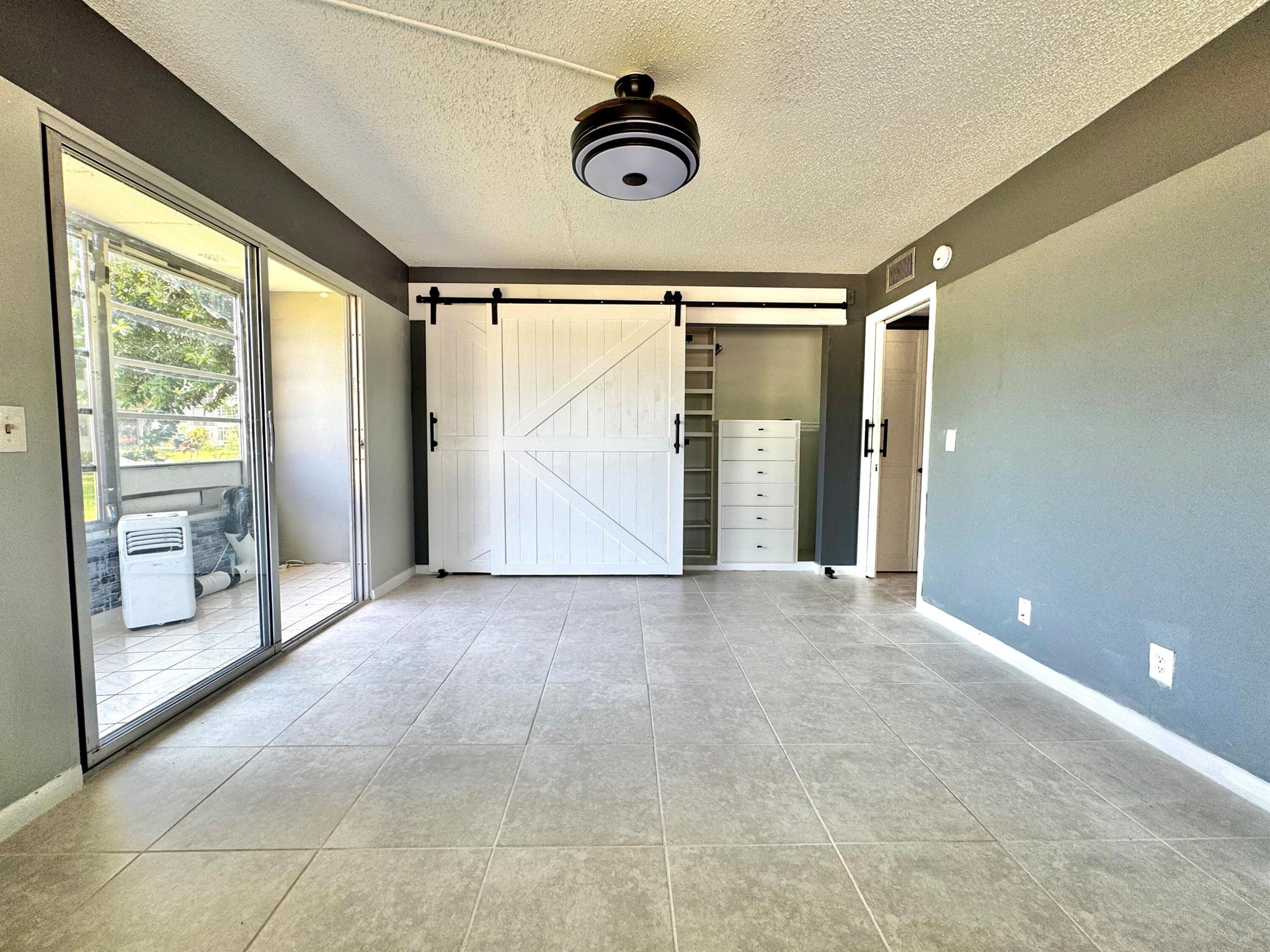 249 Newport P 249