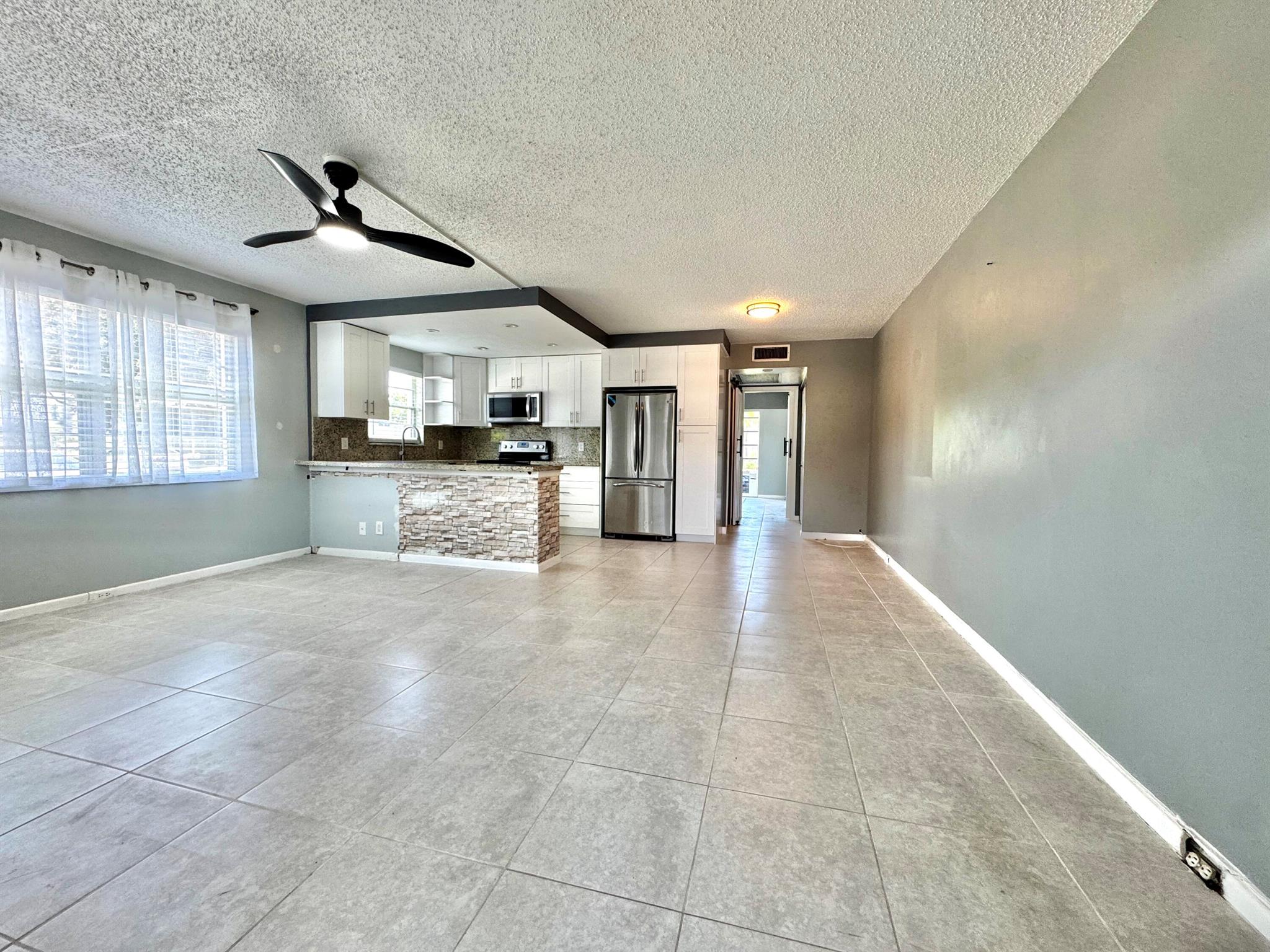 249 Newport P 249