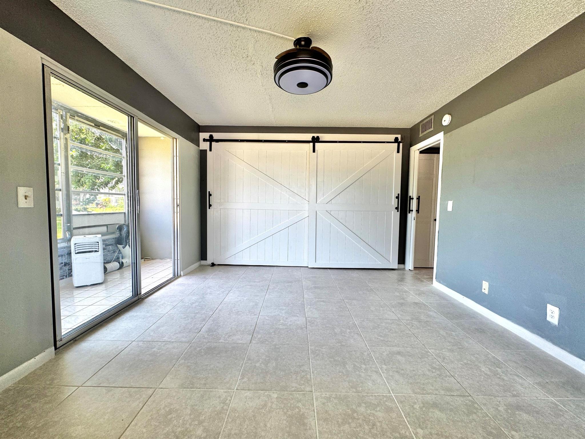 249 Newport P 249