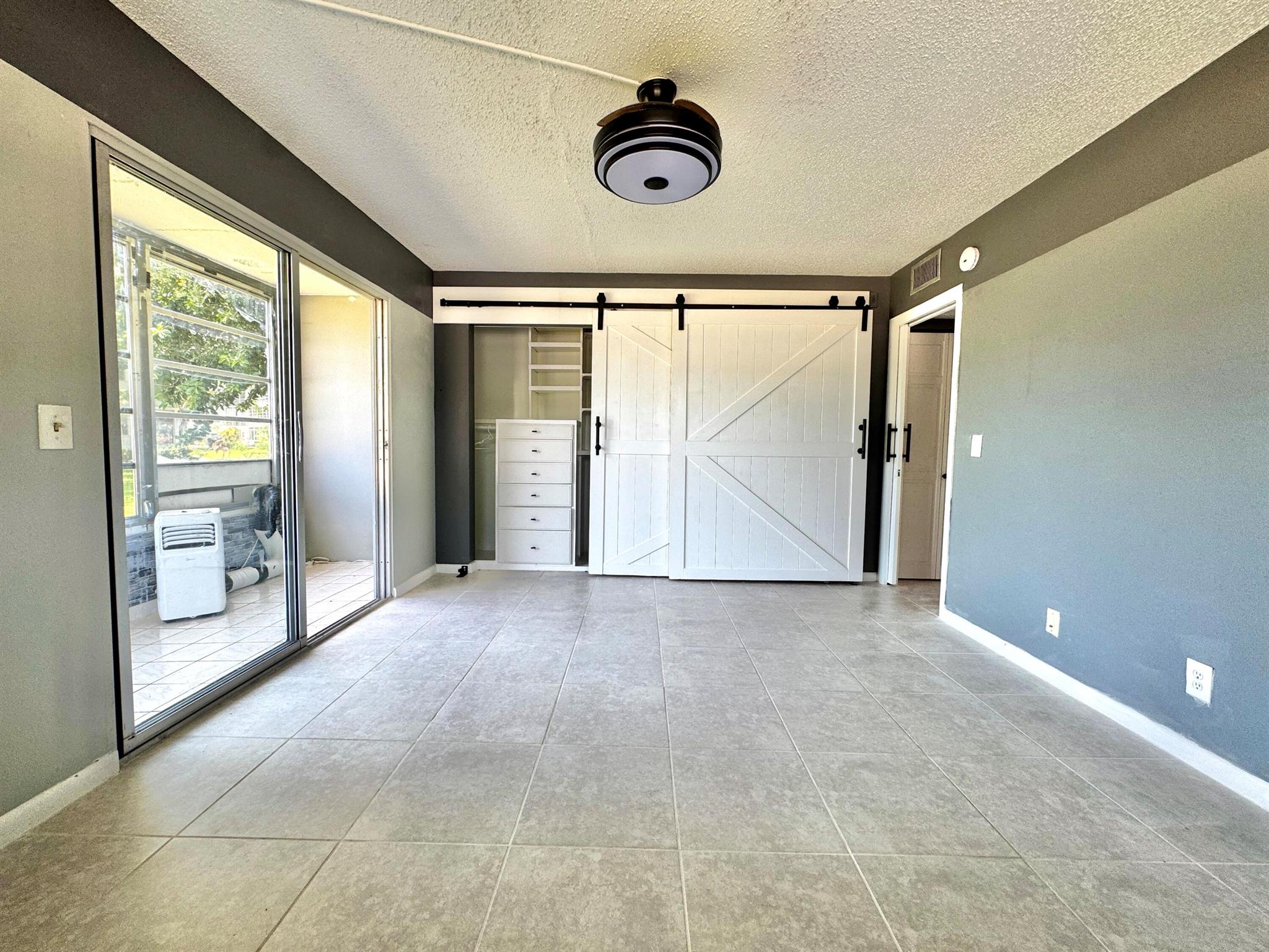 249 Newport P 249