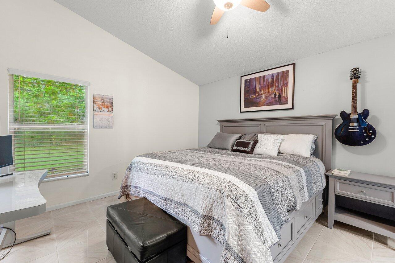 7782 Stirling Bridge Boulevard S