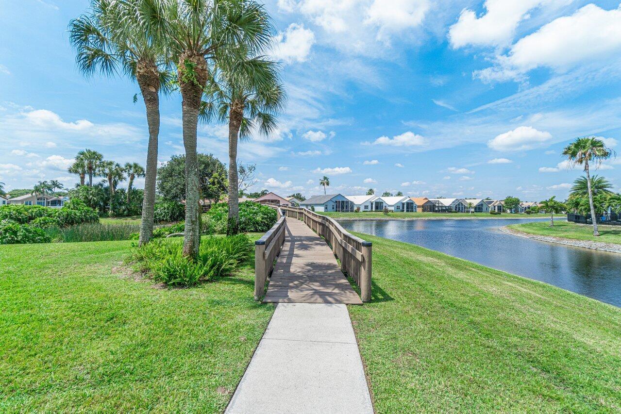 7782 Stirling Bridge Boulevard S