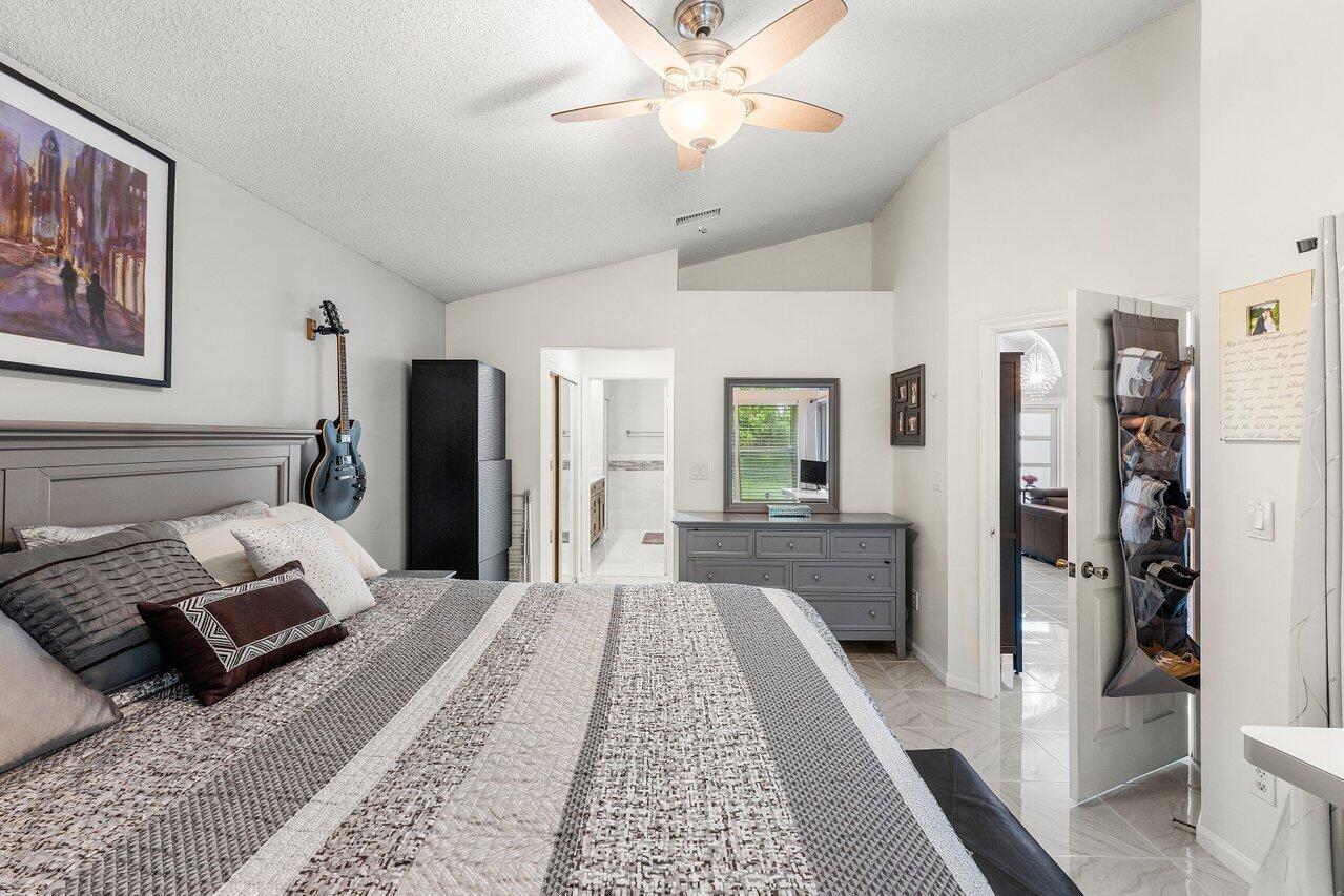 7782 Stirling Bridge Boulevard S