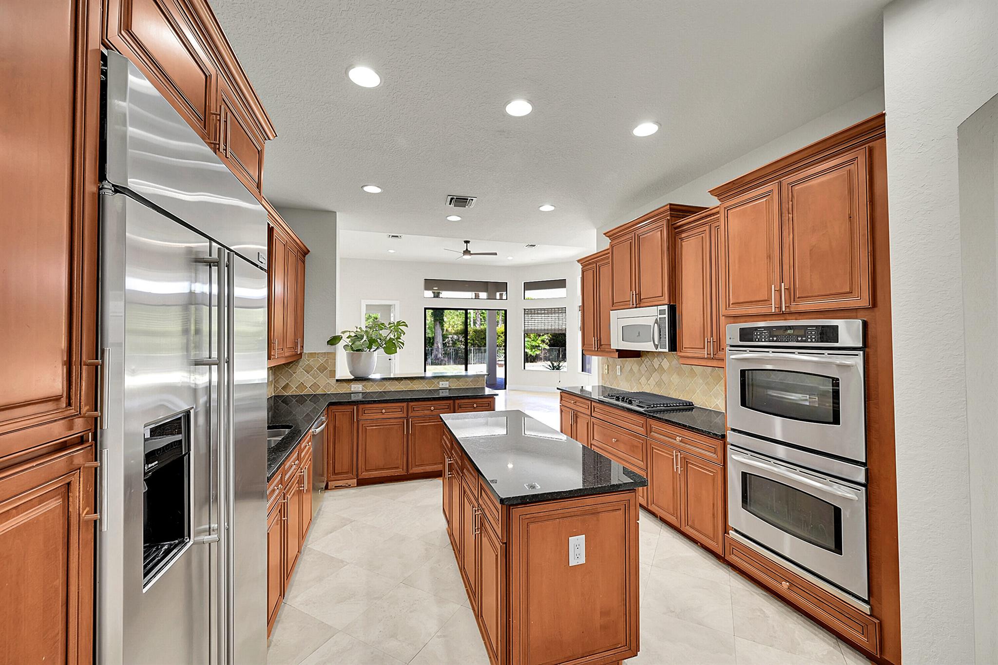 16210 Rosecroft Ter Terrace