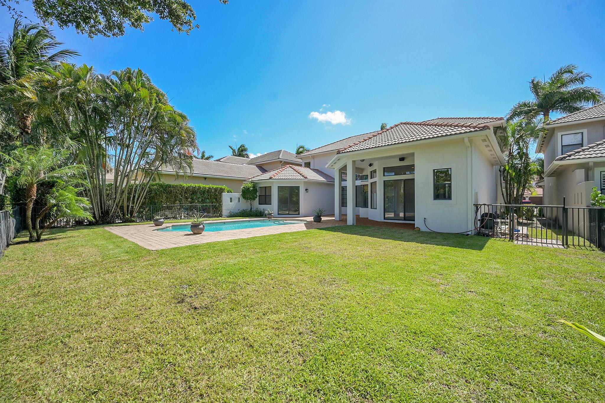 16210 Rosecroft Ter Terrace