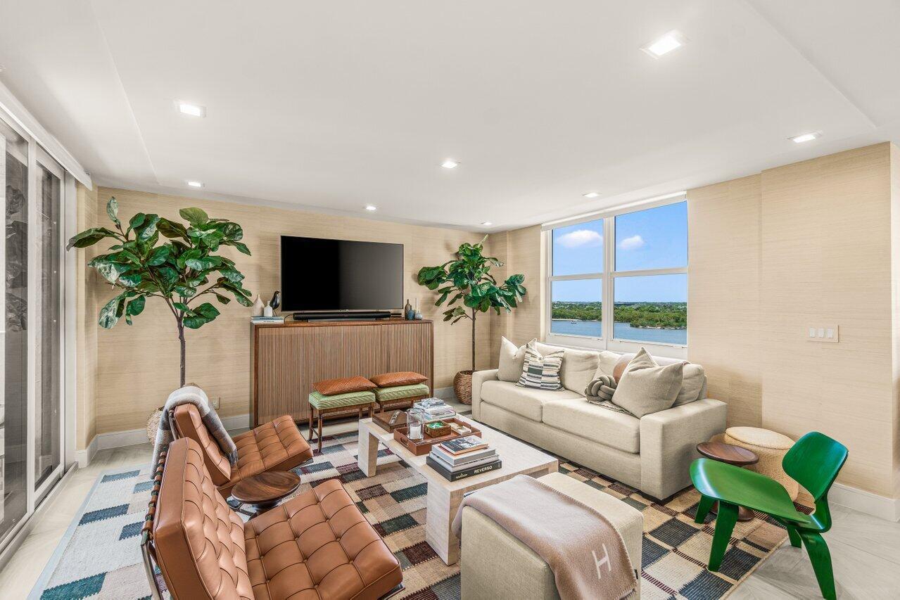 2003 N Ocean Boulevard 905