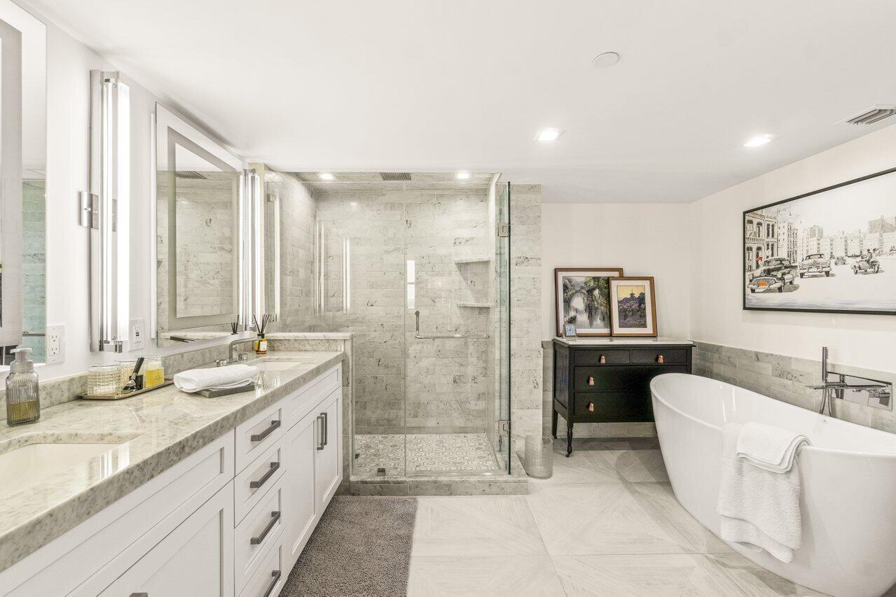 2003 N Ocean Boulevard 905