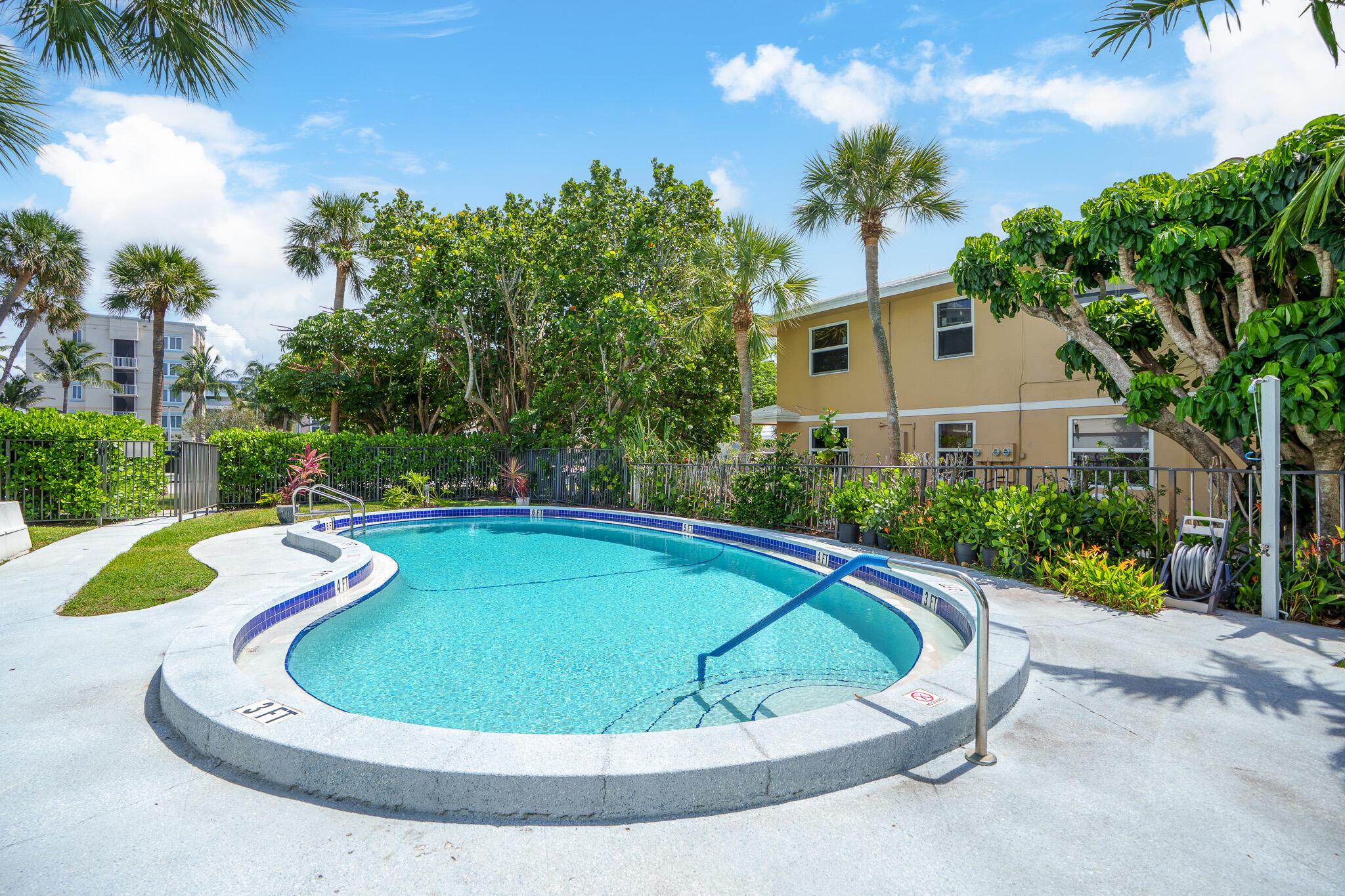 445 SE 21st Avenue 202
