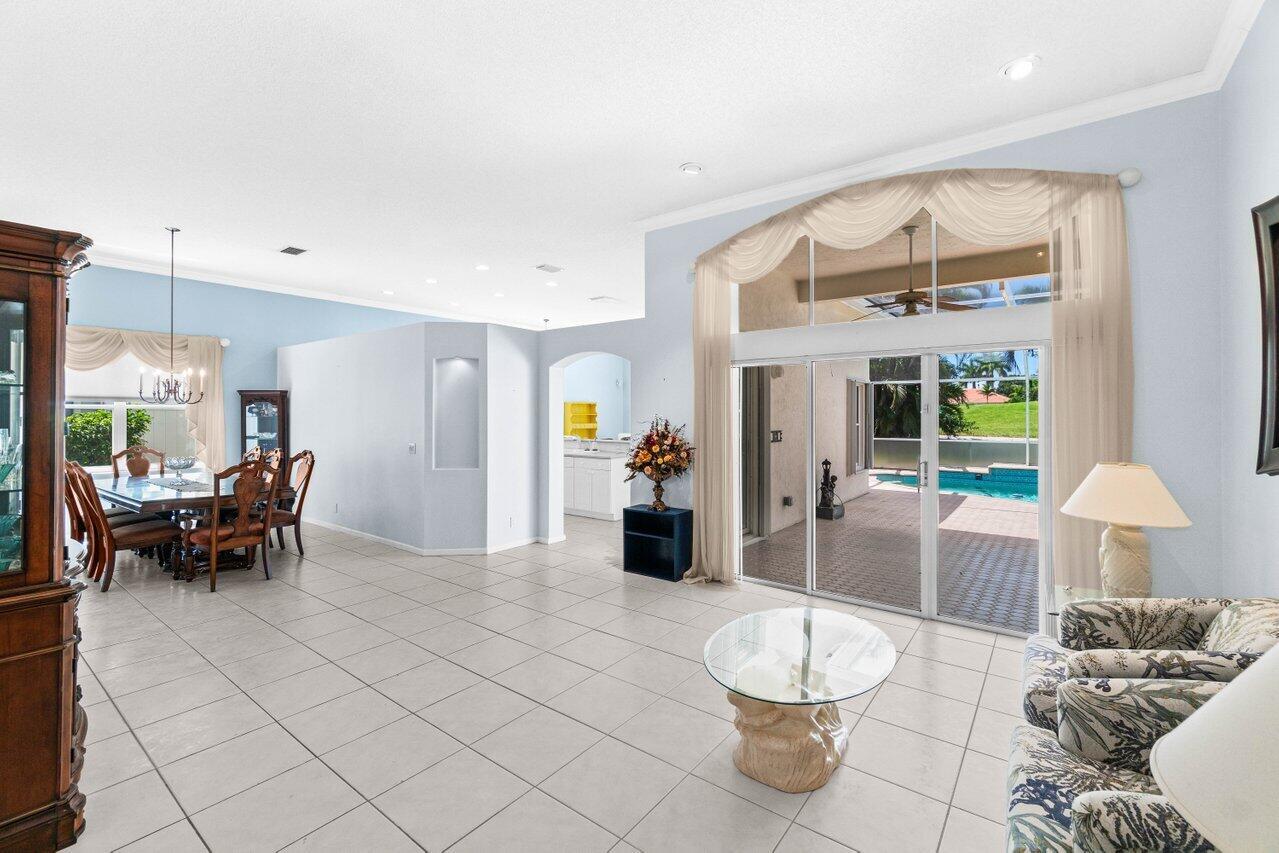 5946 Bay Hill Circle