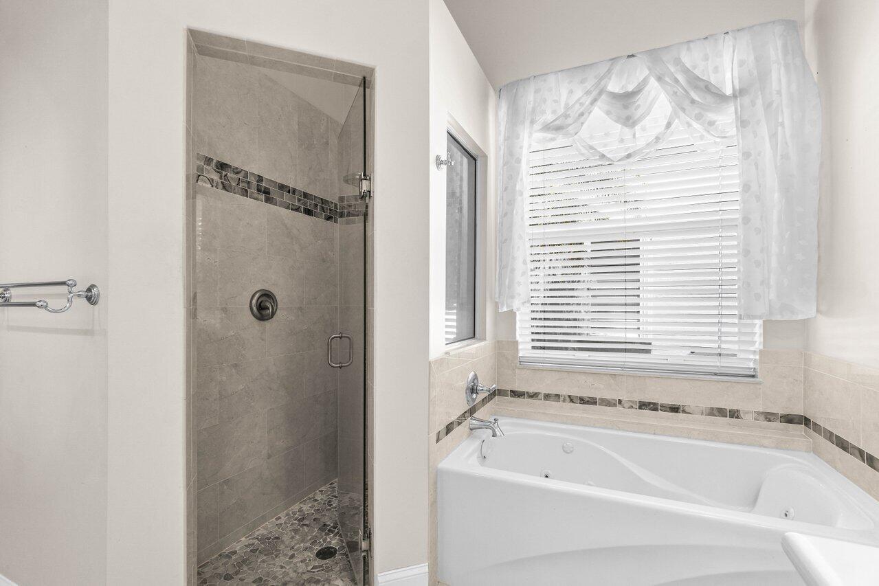 5946 Bay Hill Circle