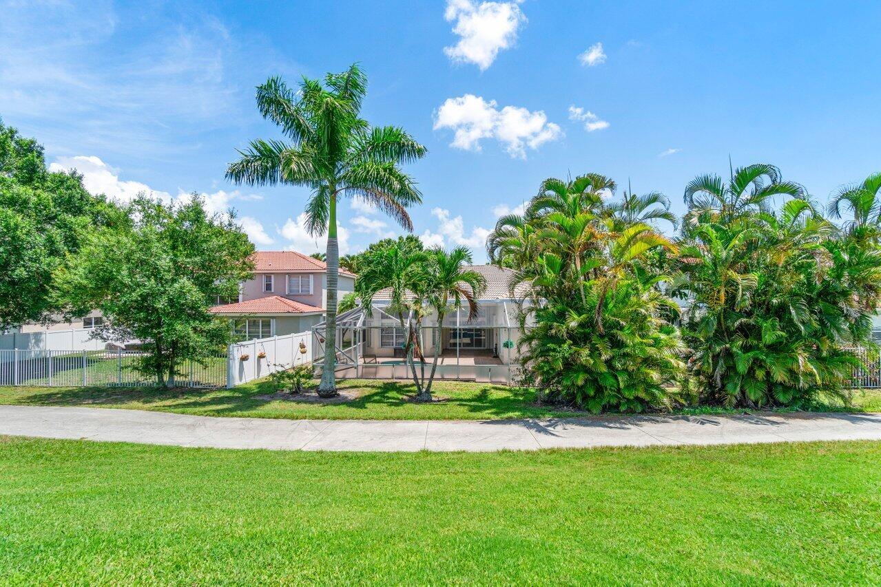 5946 Bay Hill Circle