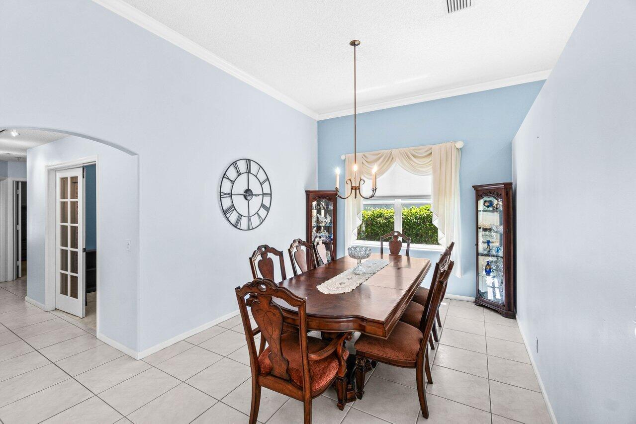 5946 Bay Hill Circle