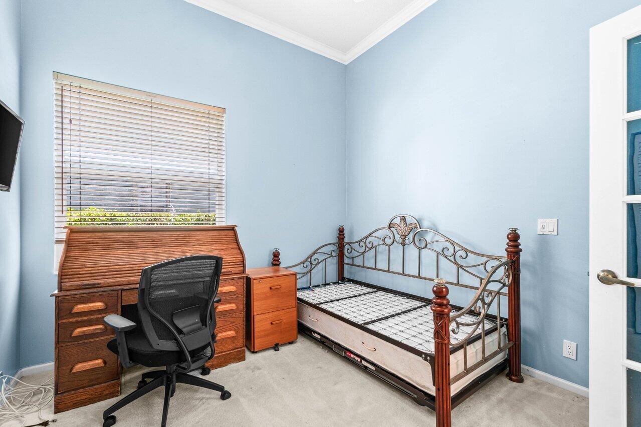 5946 Bay Hill Circle