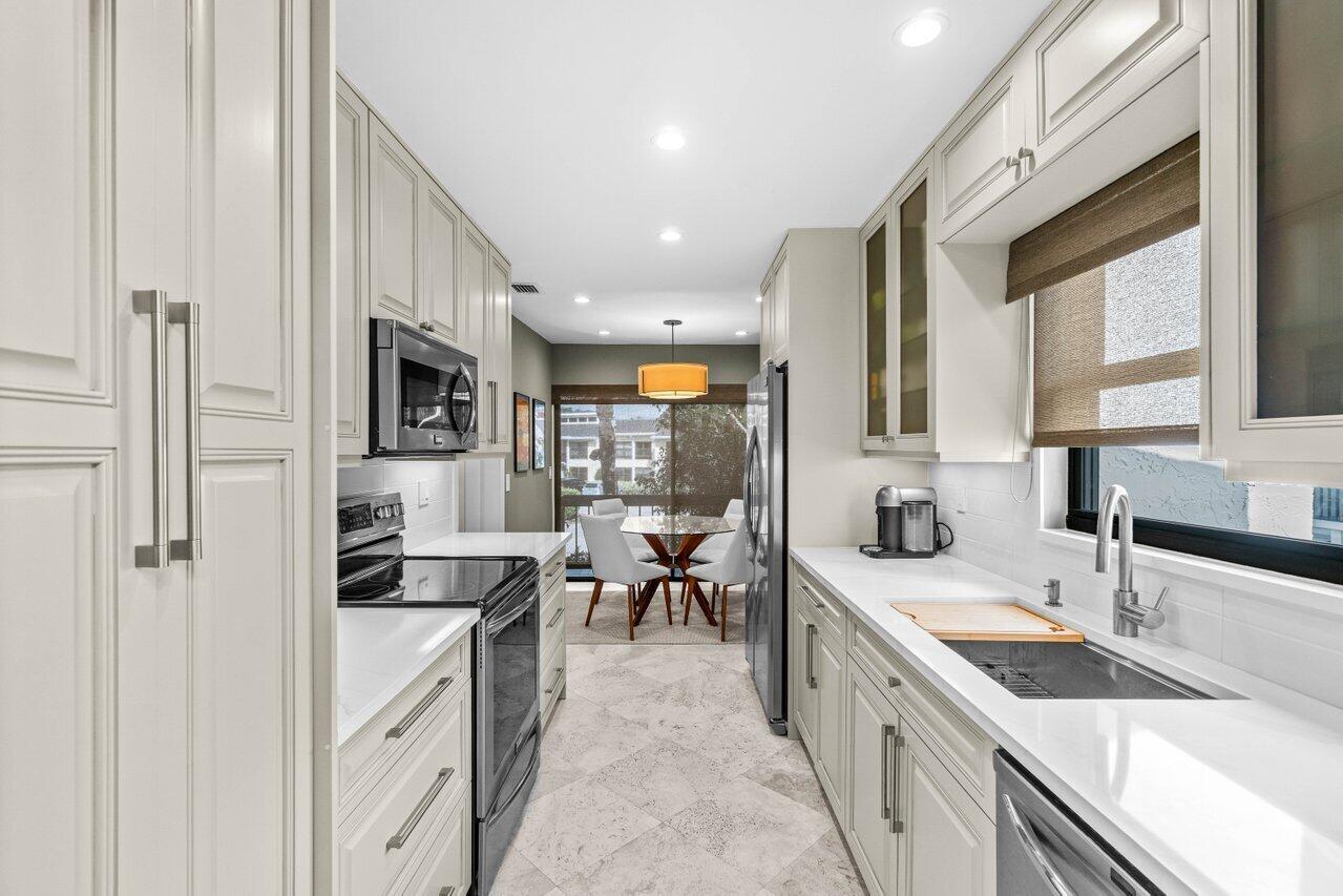 6812 Willow Wood Drive 802