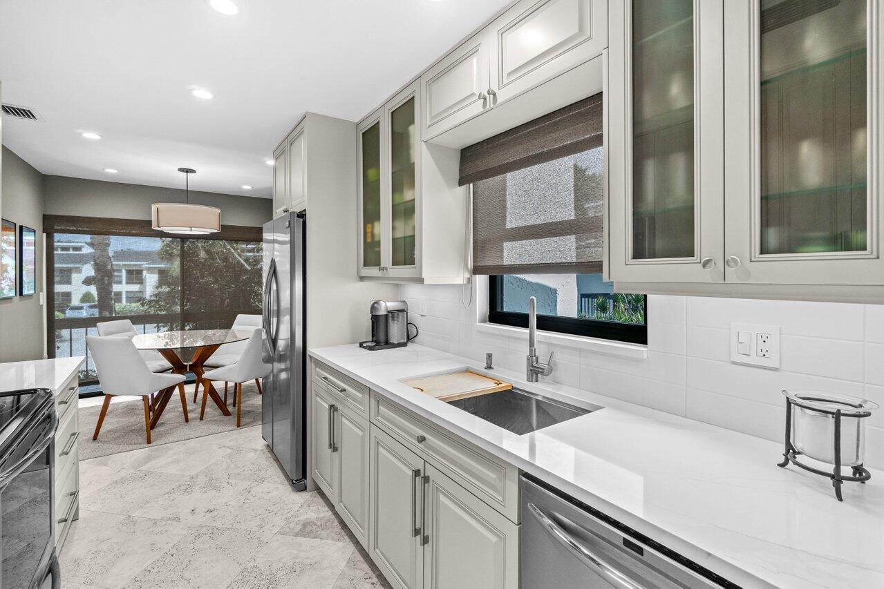 6812 Willow Wood Drive 802