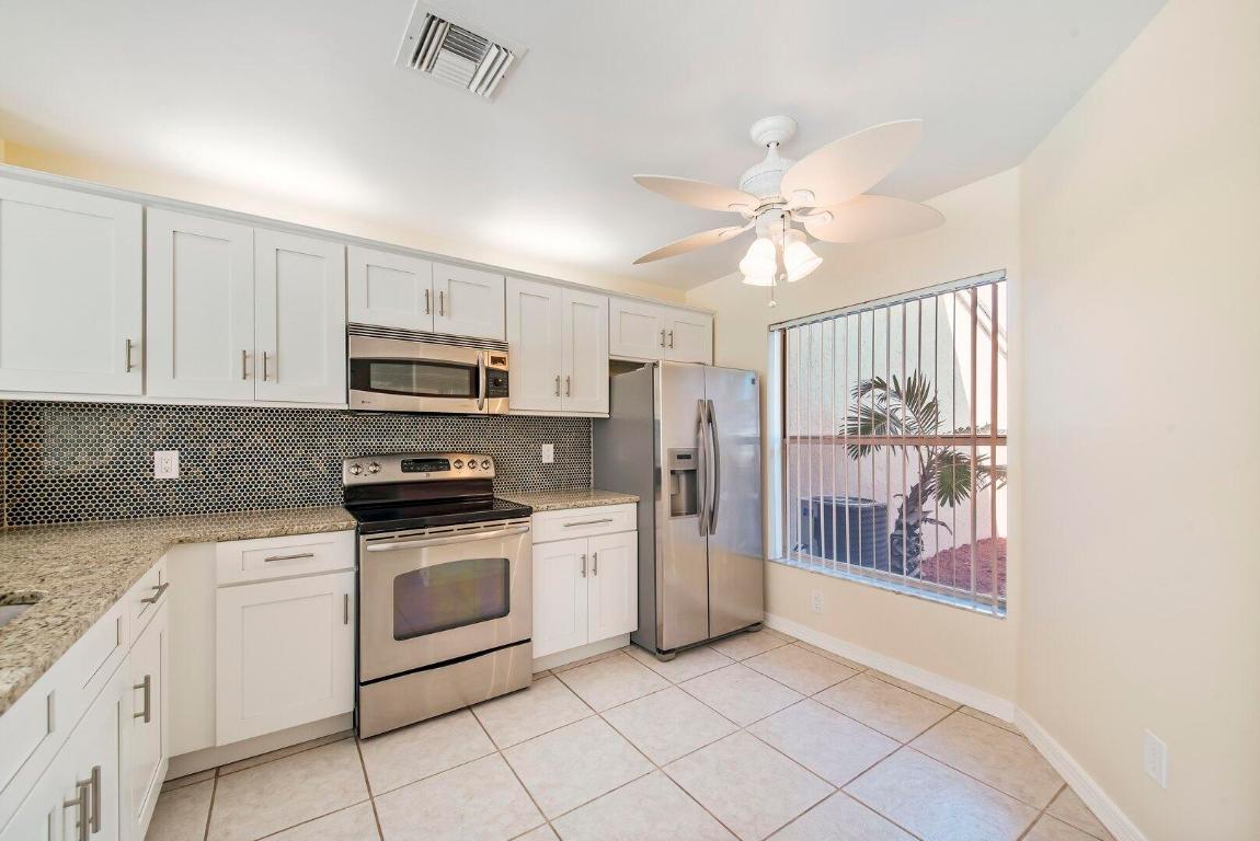 1132 W Lakes Drive, Deerfield Beach