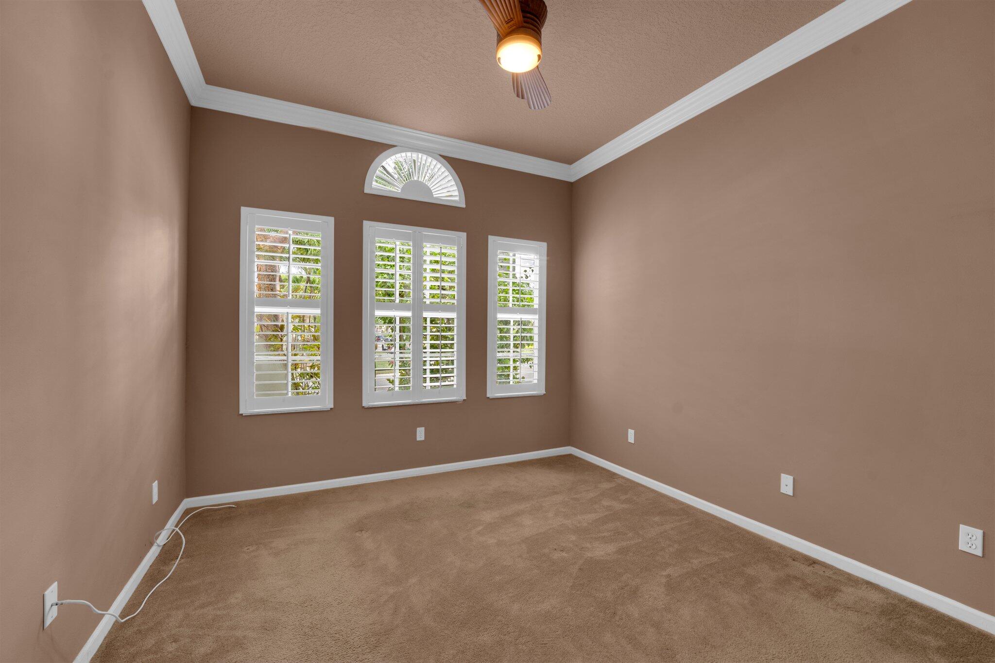 9916 E Tallyrand Drive, Lake Worth