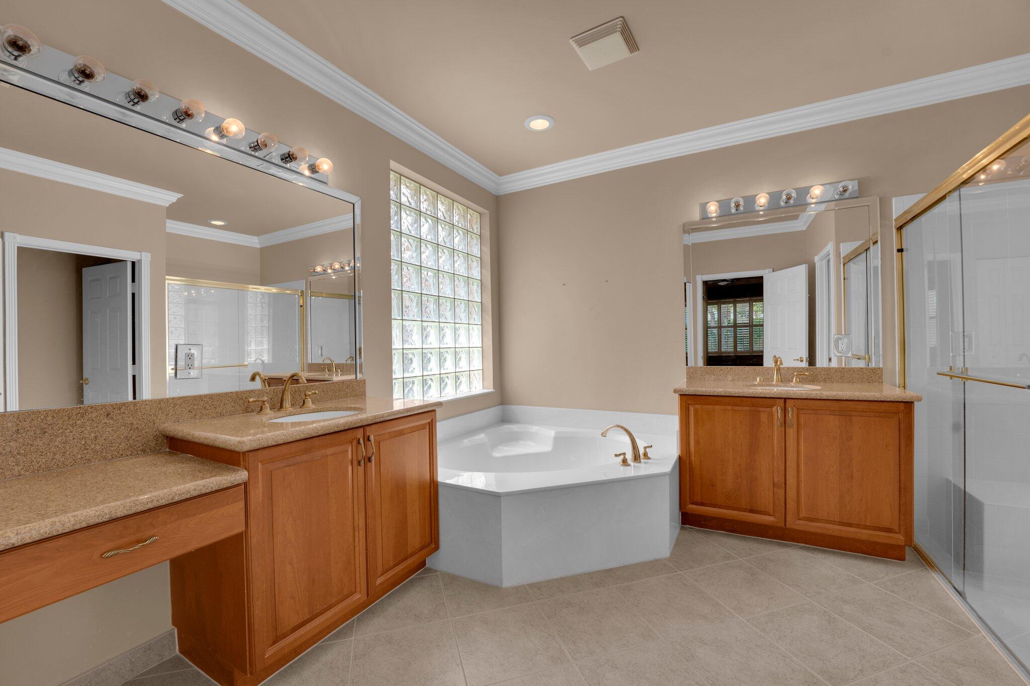 9916 E Tallyrand Drive, Lake Worth