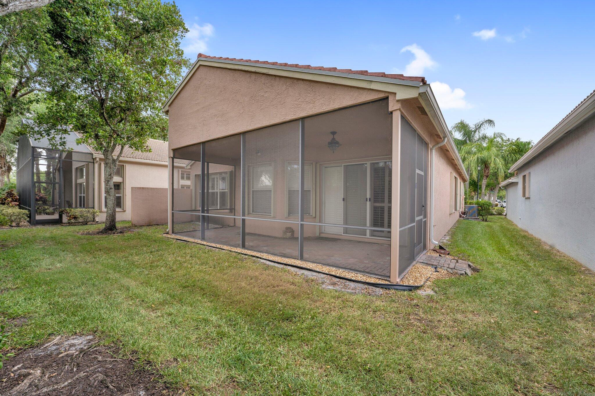 9916 E Tallyrand Drive, Lake Worth