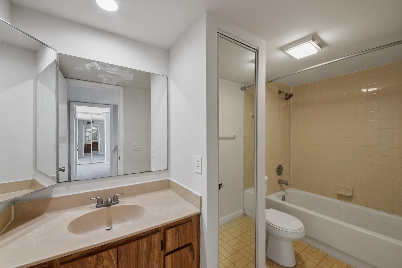 2897 SW 22nd Circle 44b