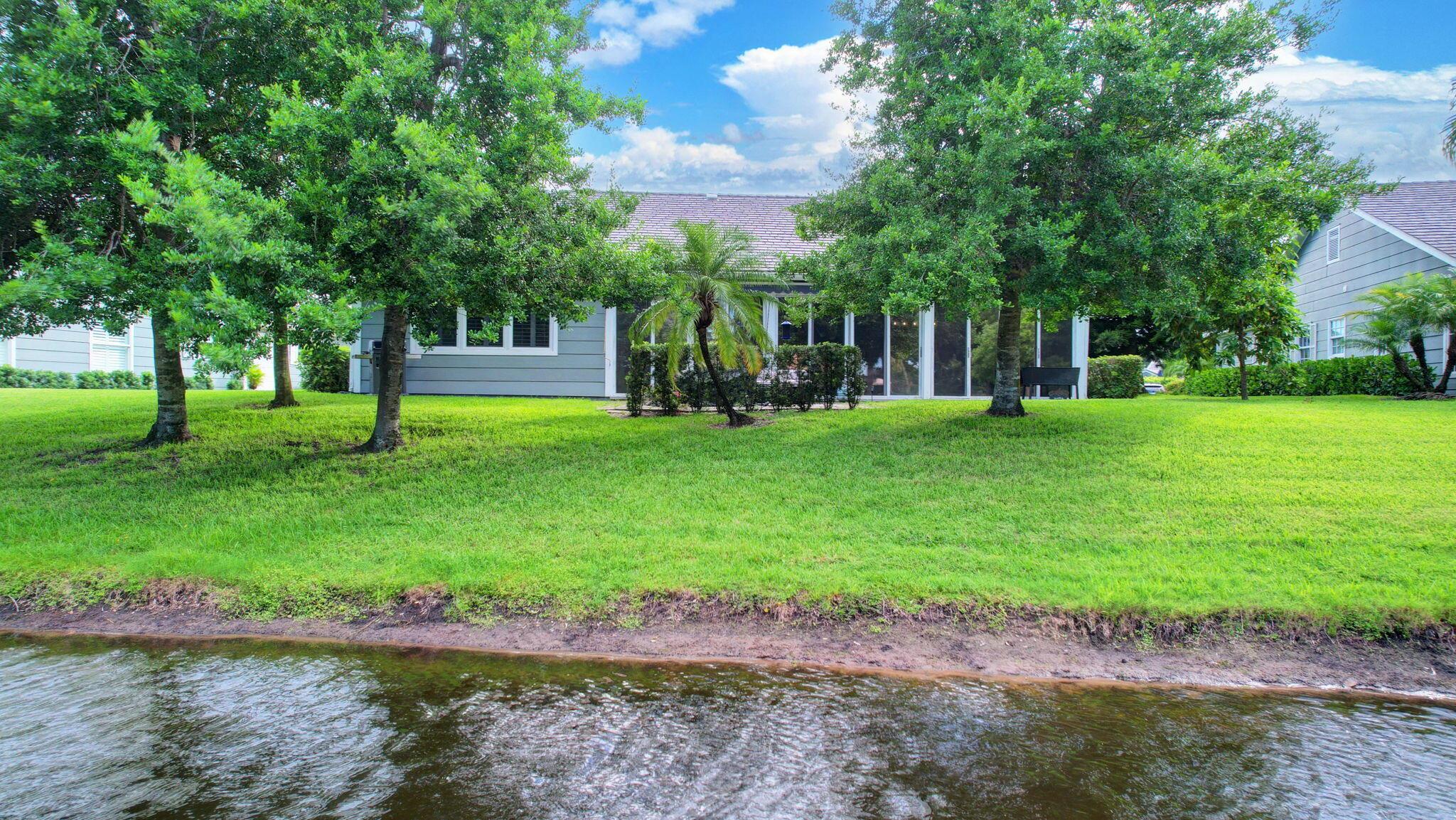 15 Holly Drive