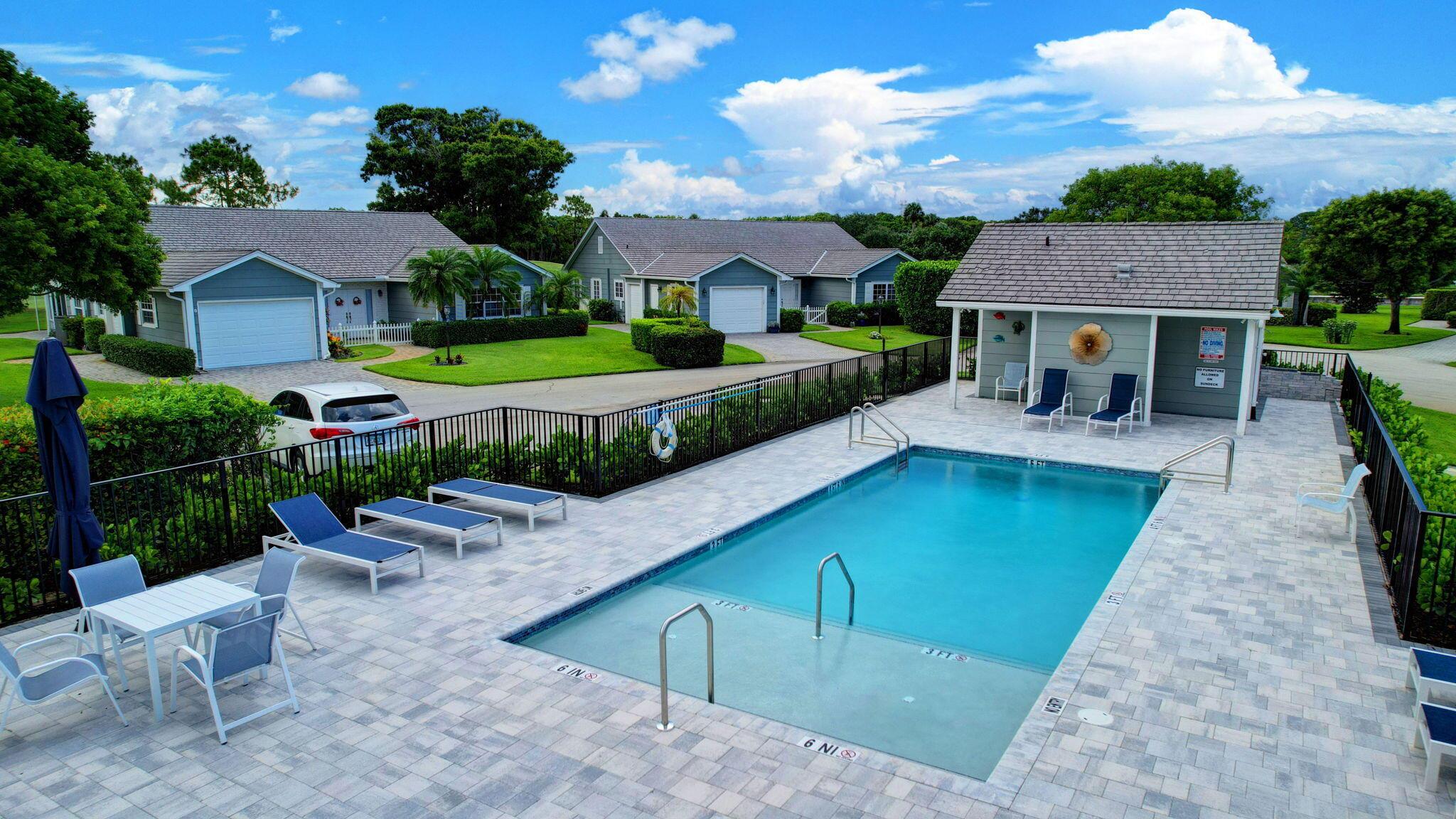 15 Holly Drive