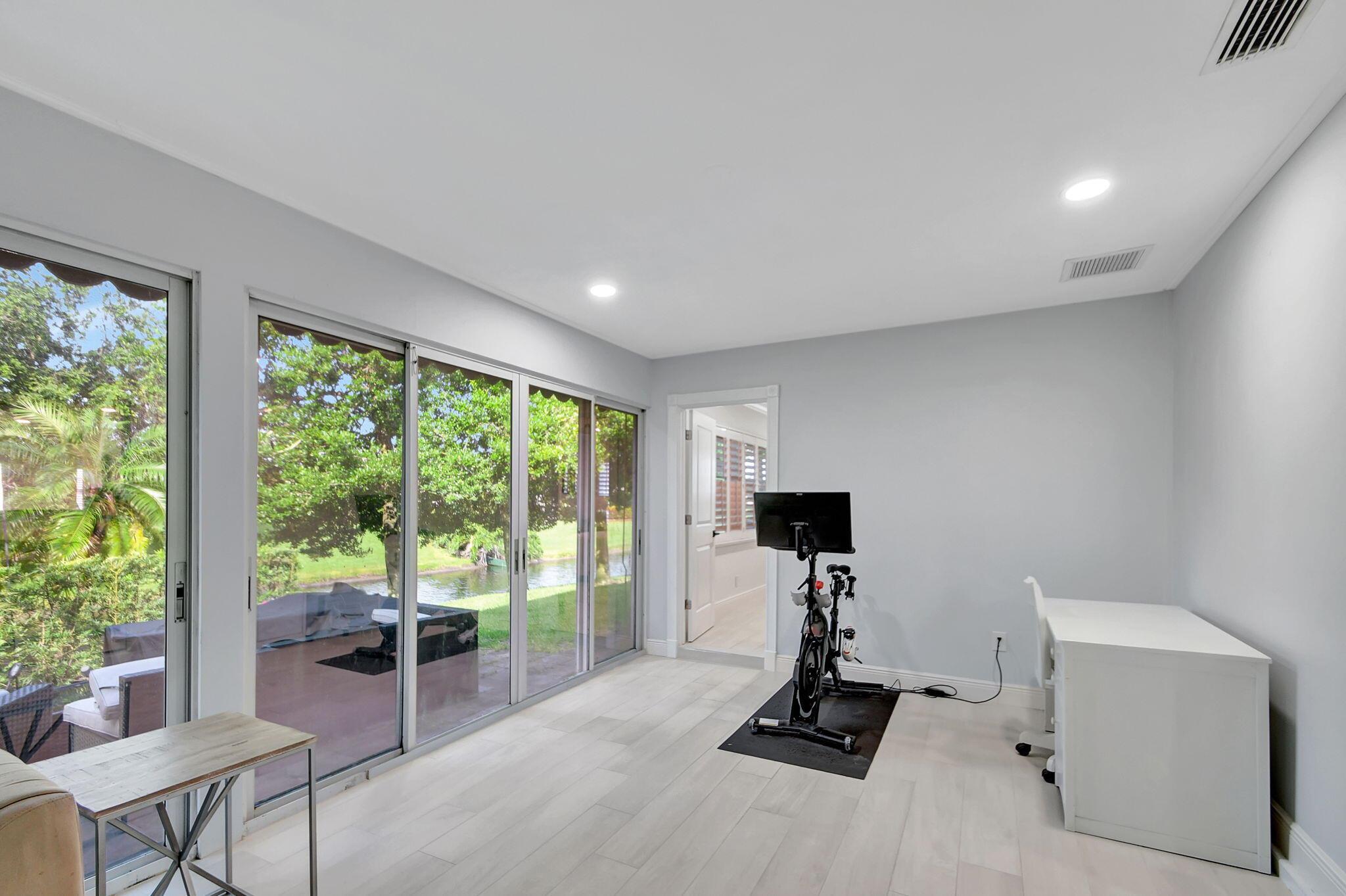 15 Holly Drive