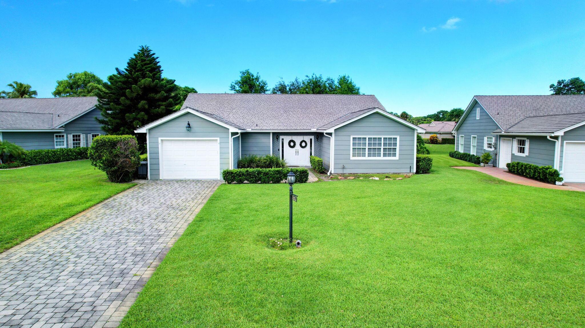 15 Holly Drive