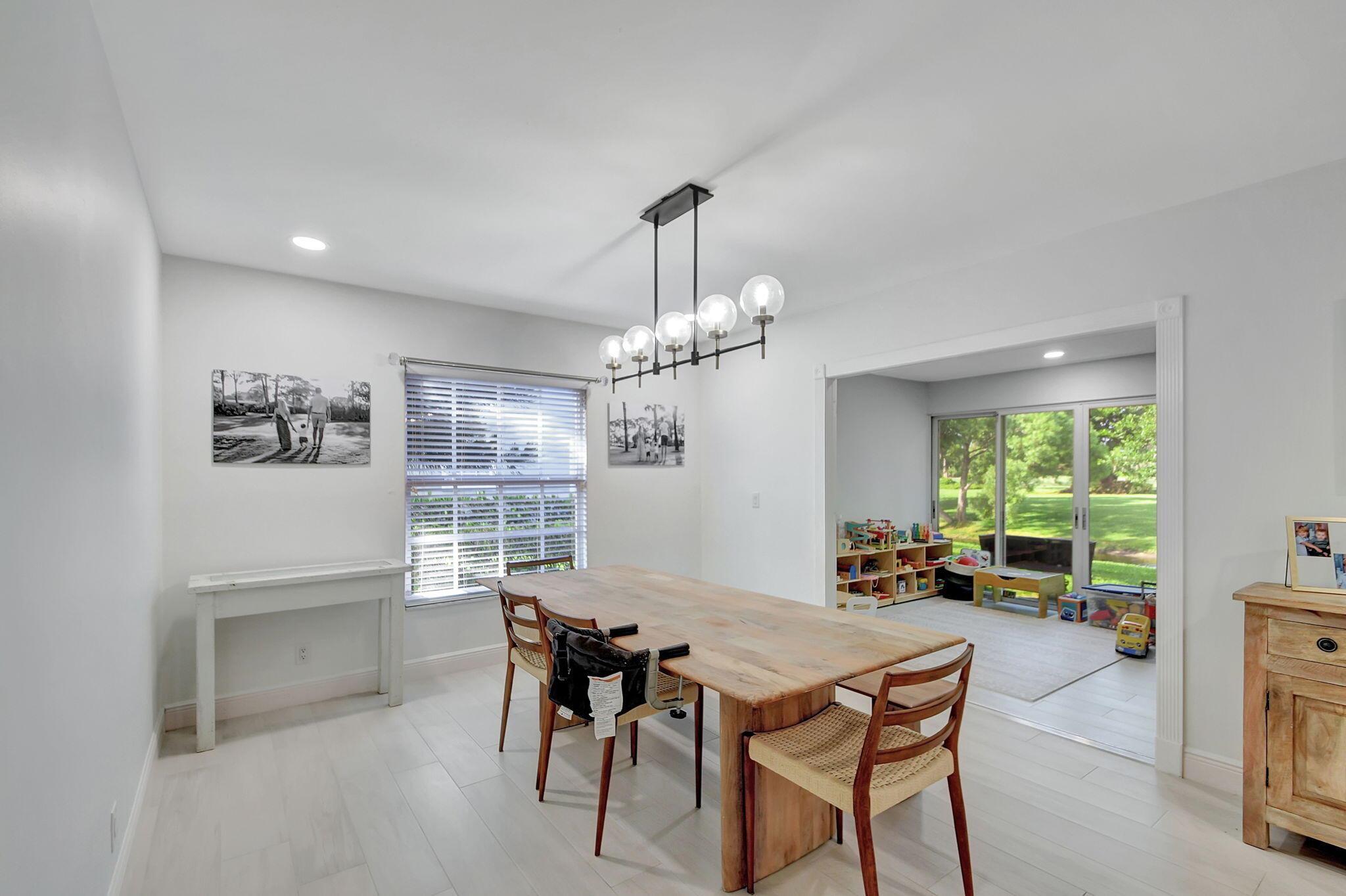 15 Holly Drive