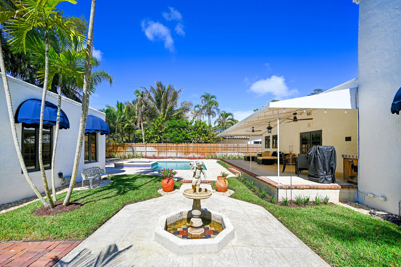 801 Hibiscus Street