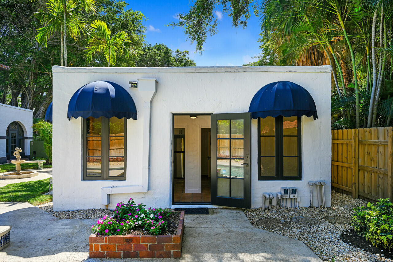 801 Hibiscus Street