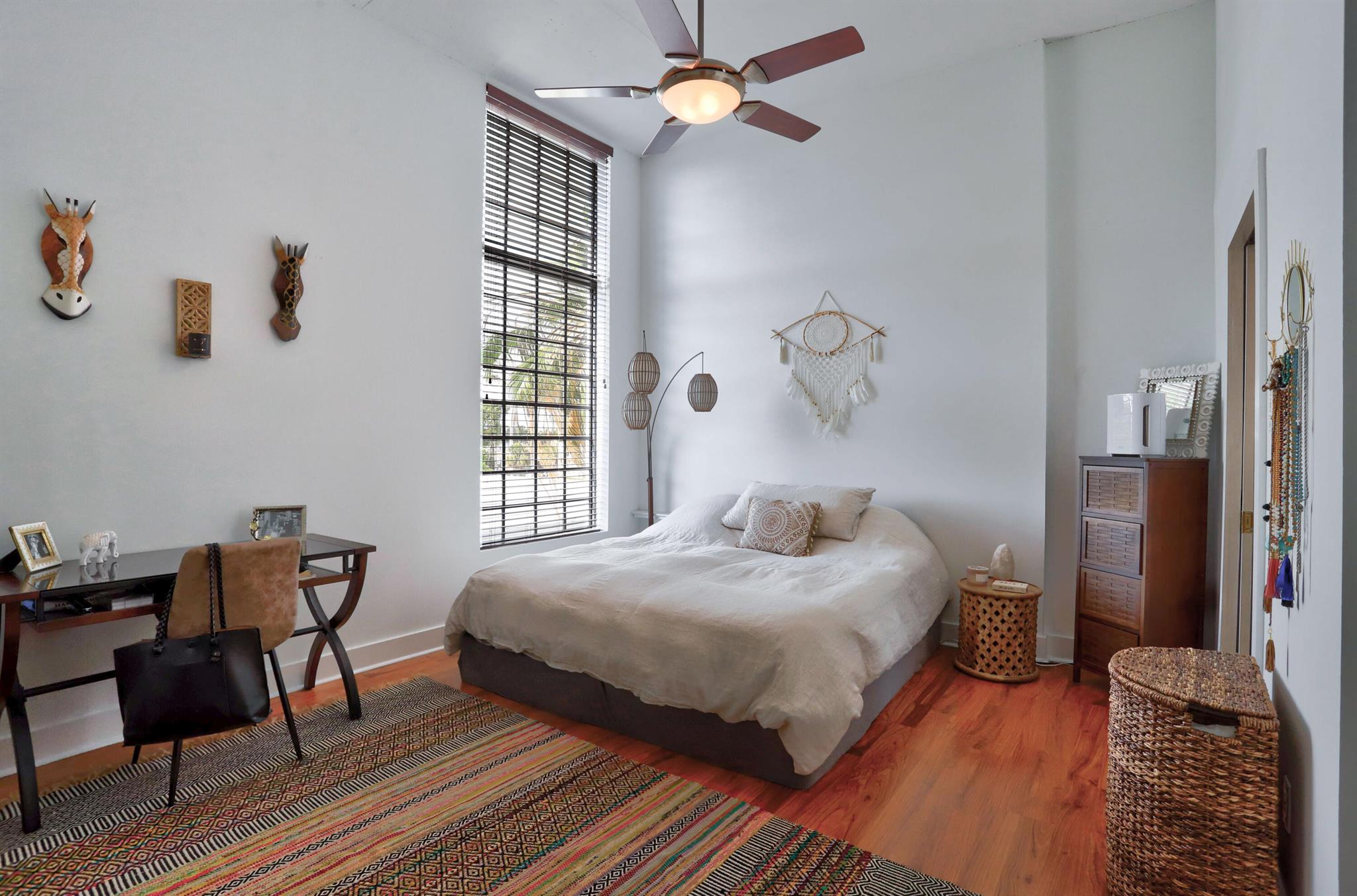 180 NE 4th Avenue 309