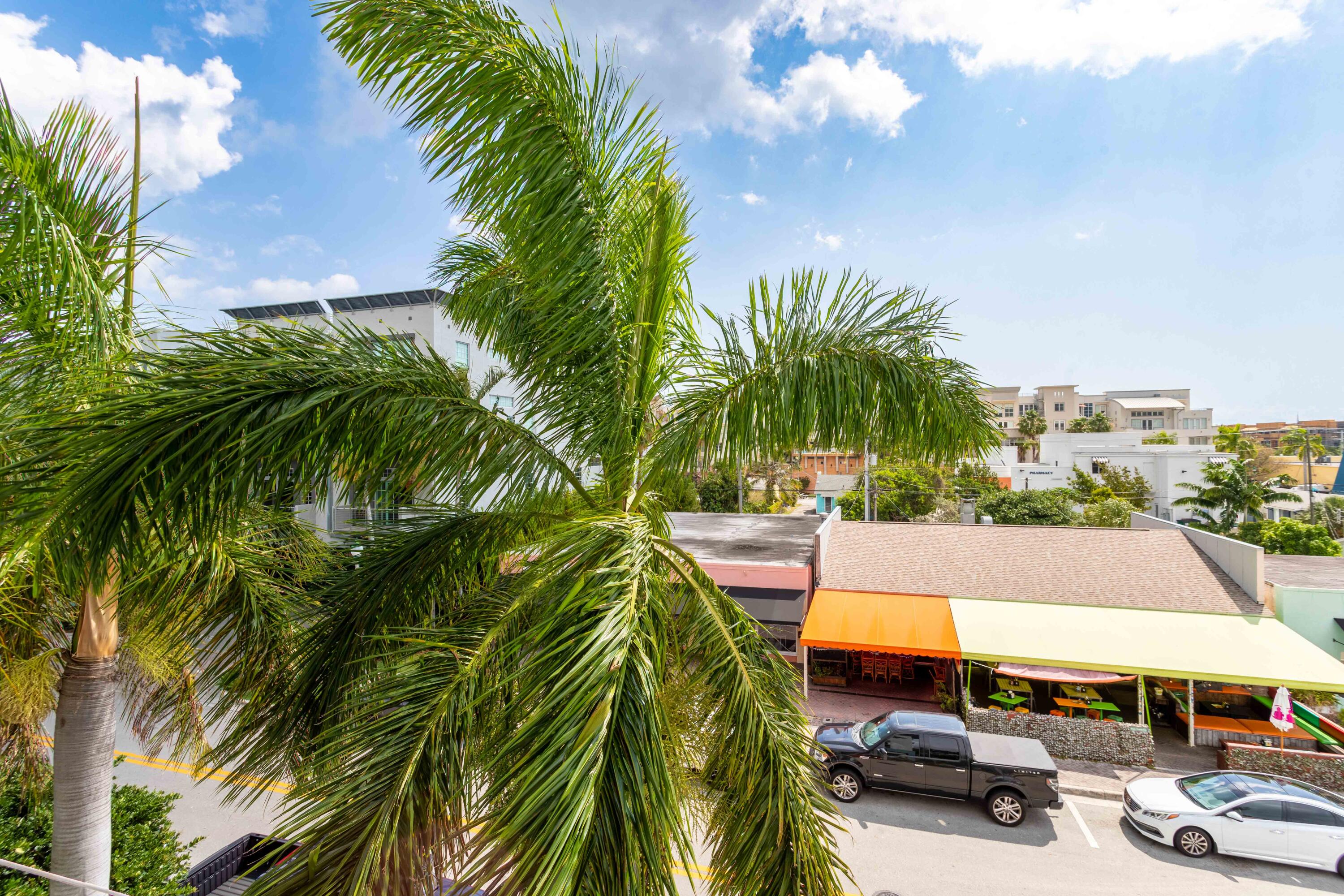 180 NE 4th Avenue 309
