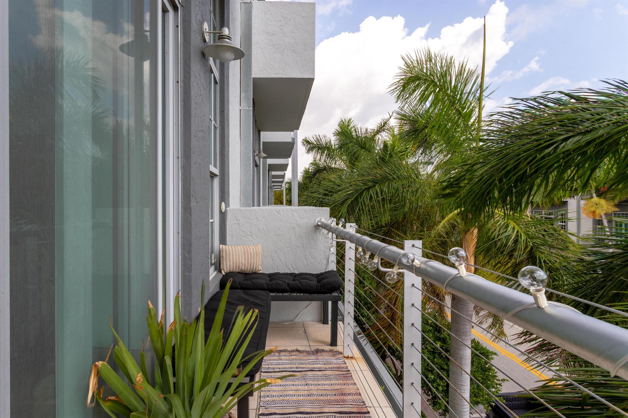 180 NE 4th Avenue 309