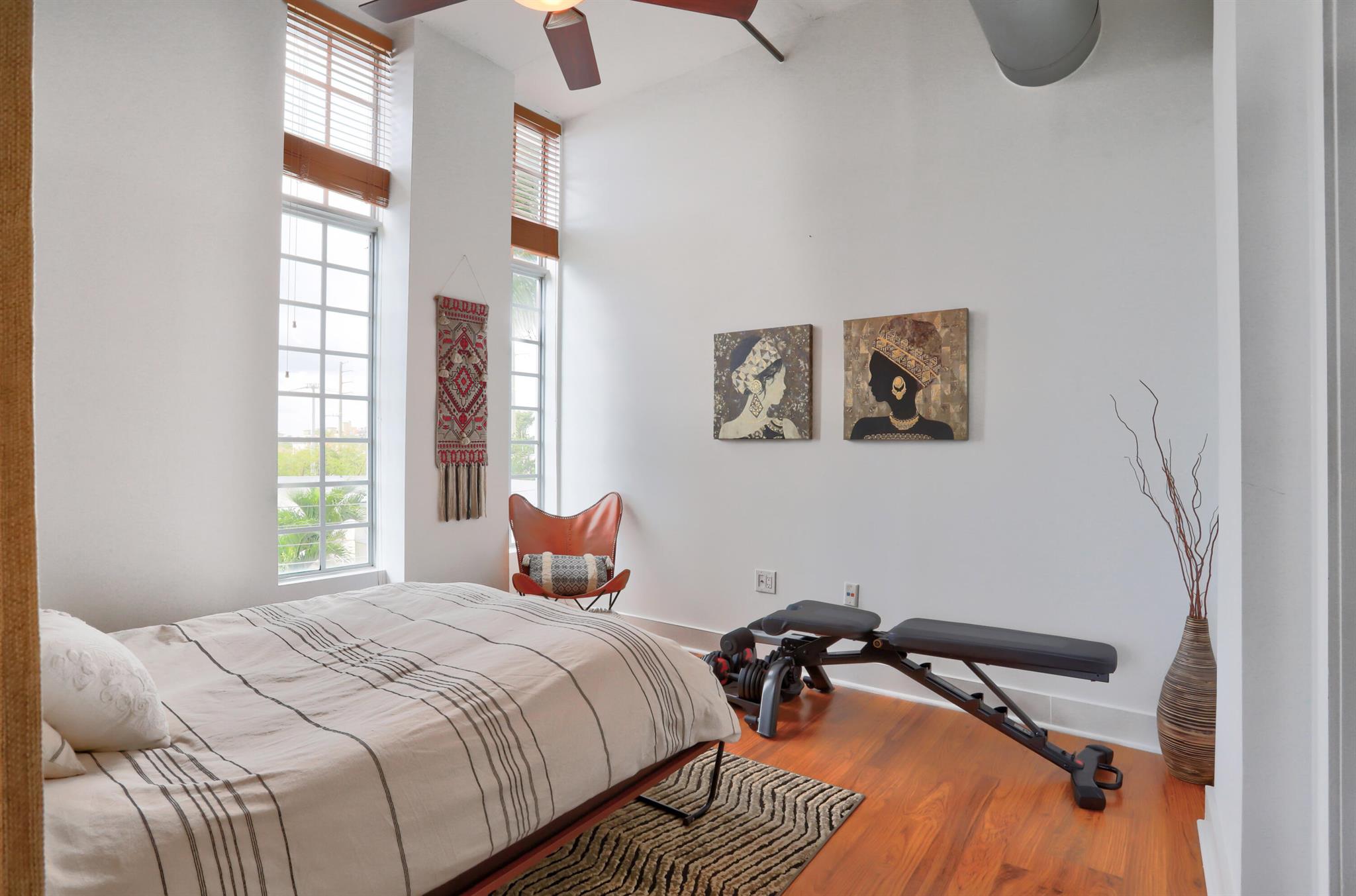 180 NE 4th Avenue 309