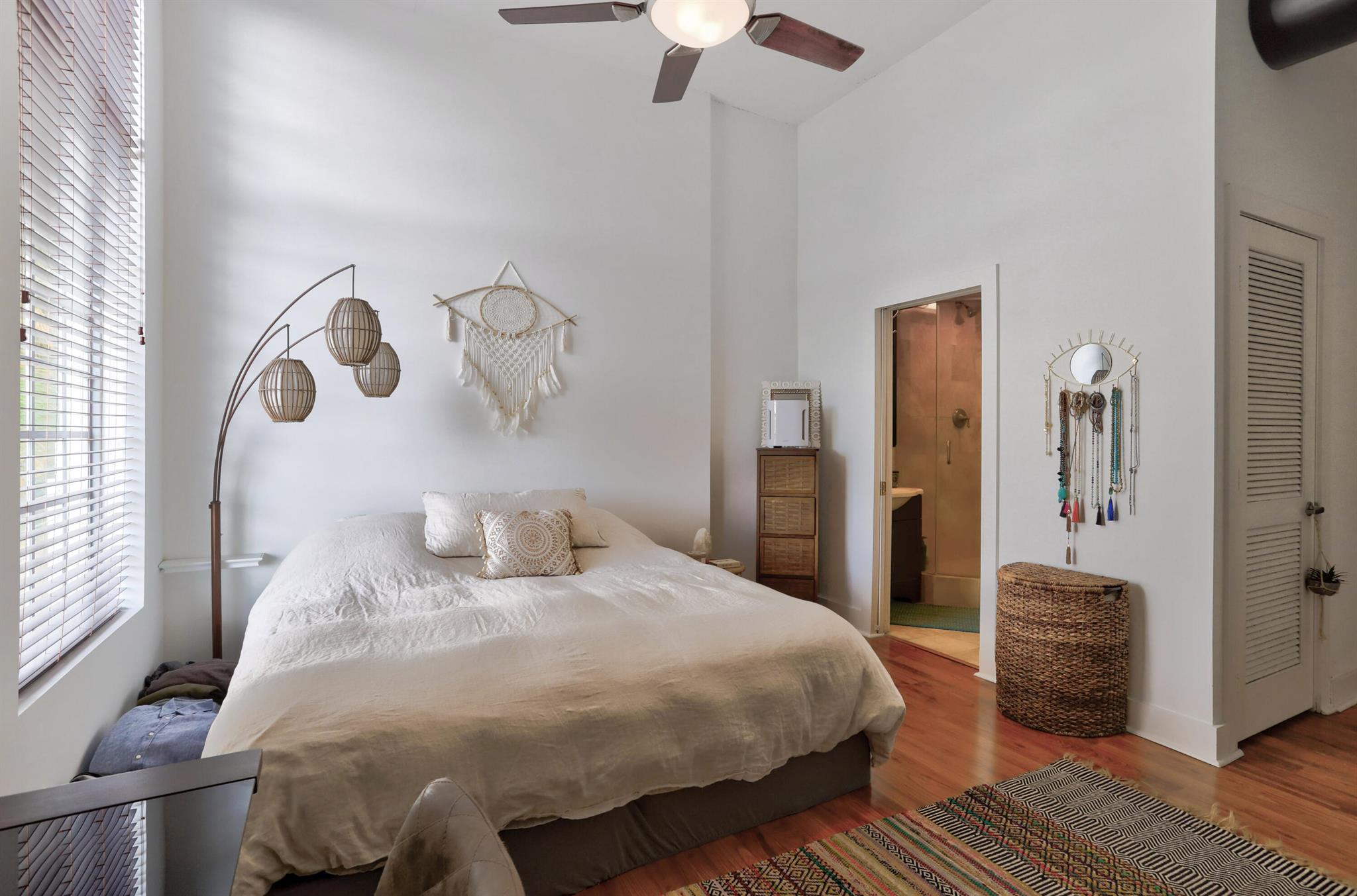 180 NE 4th Avenue 309