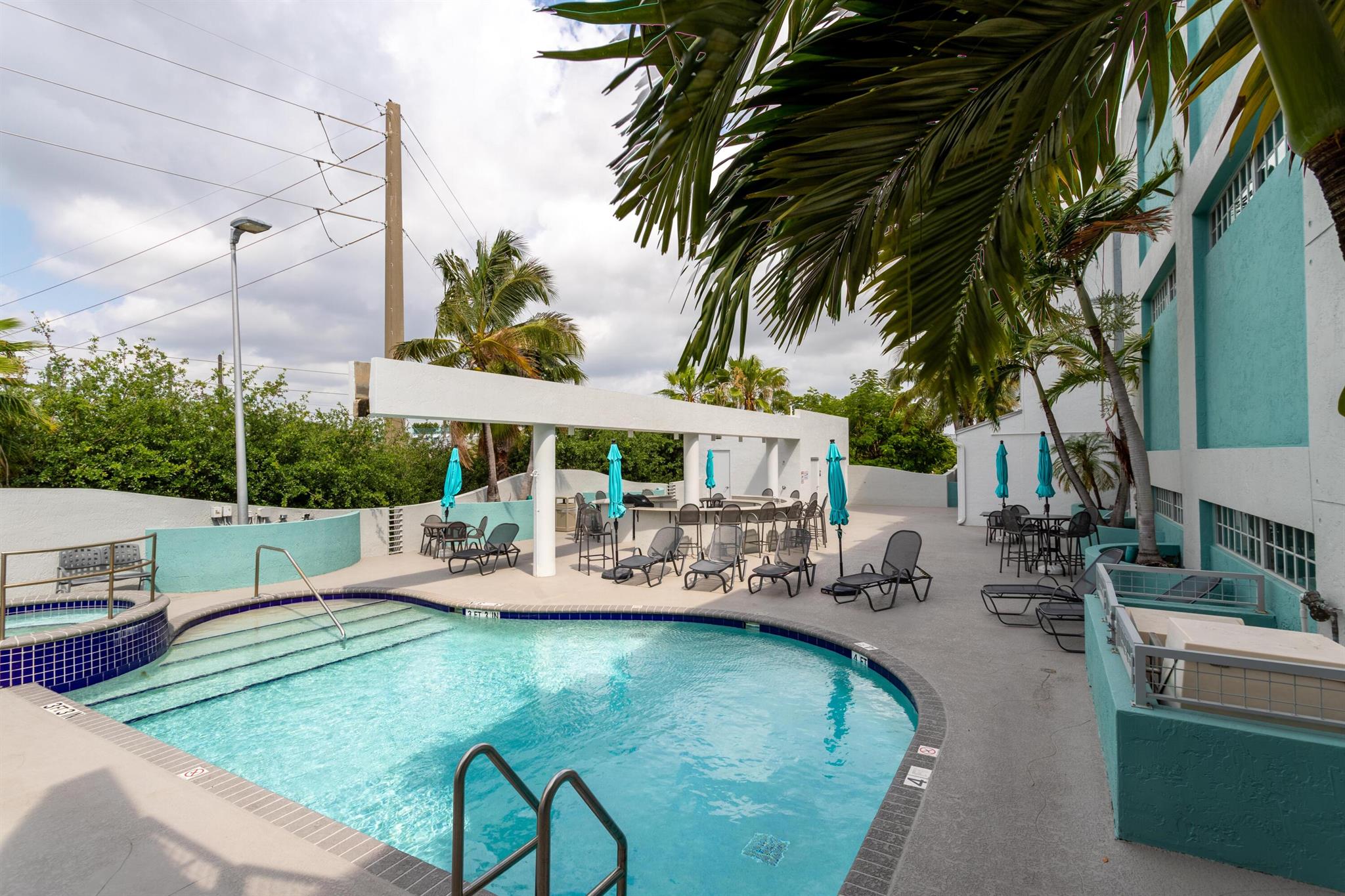 180 NE 4th Avenue 309