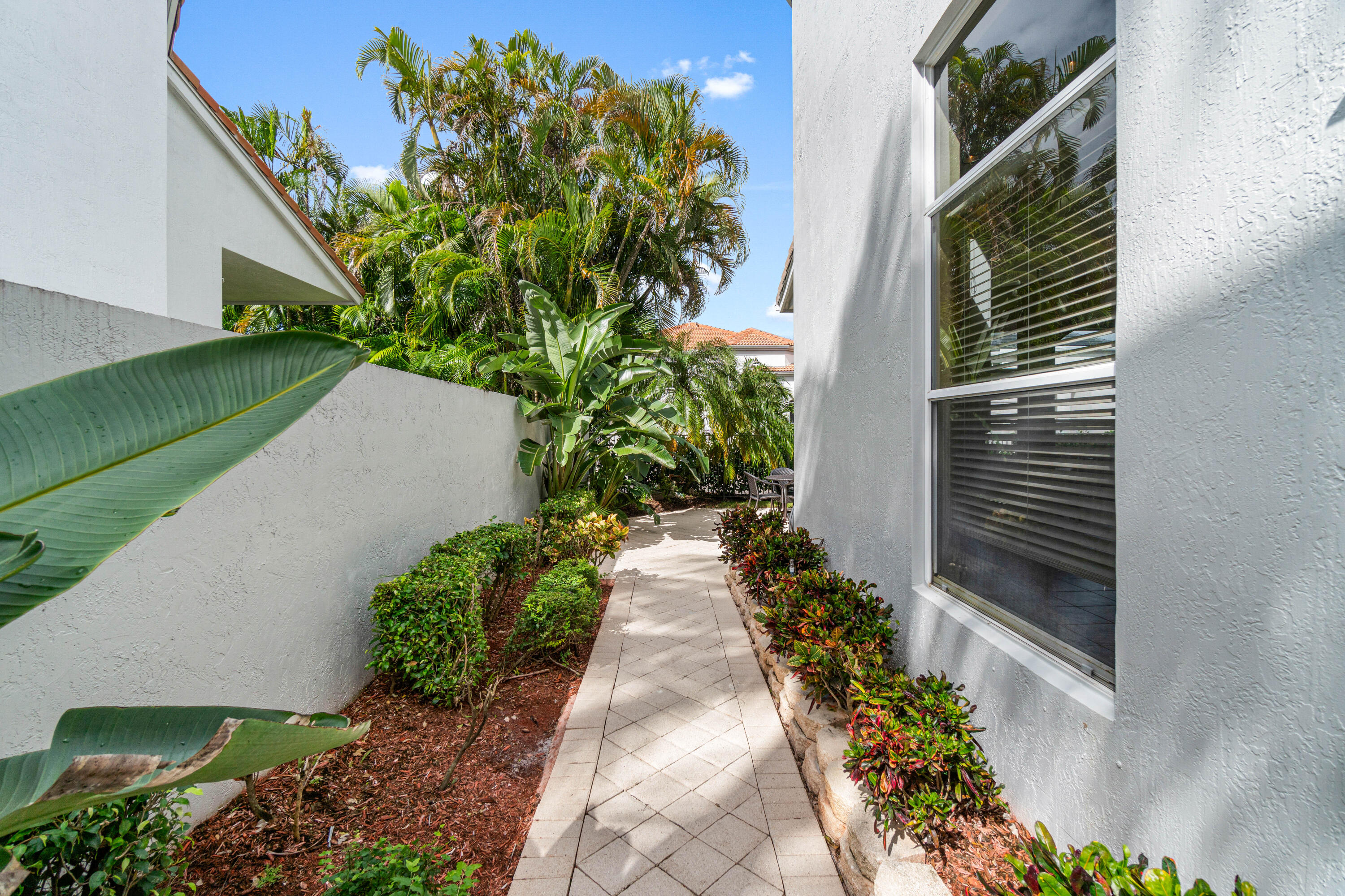 4252 NW 66th Lane