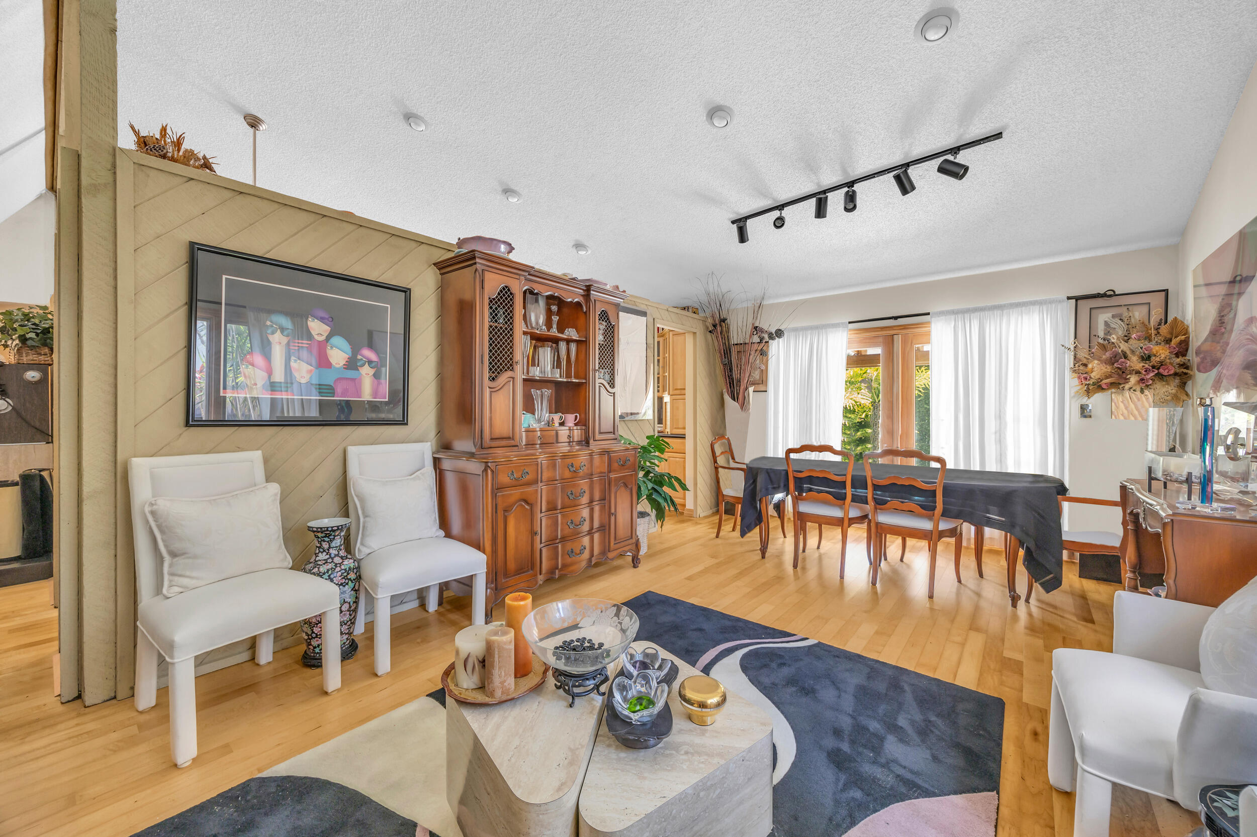 9070 NW 16th Street