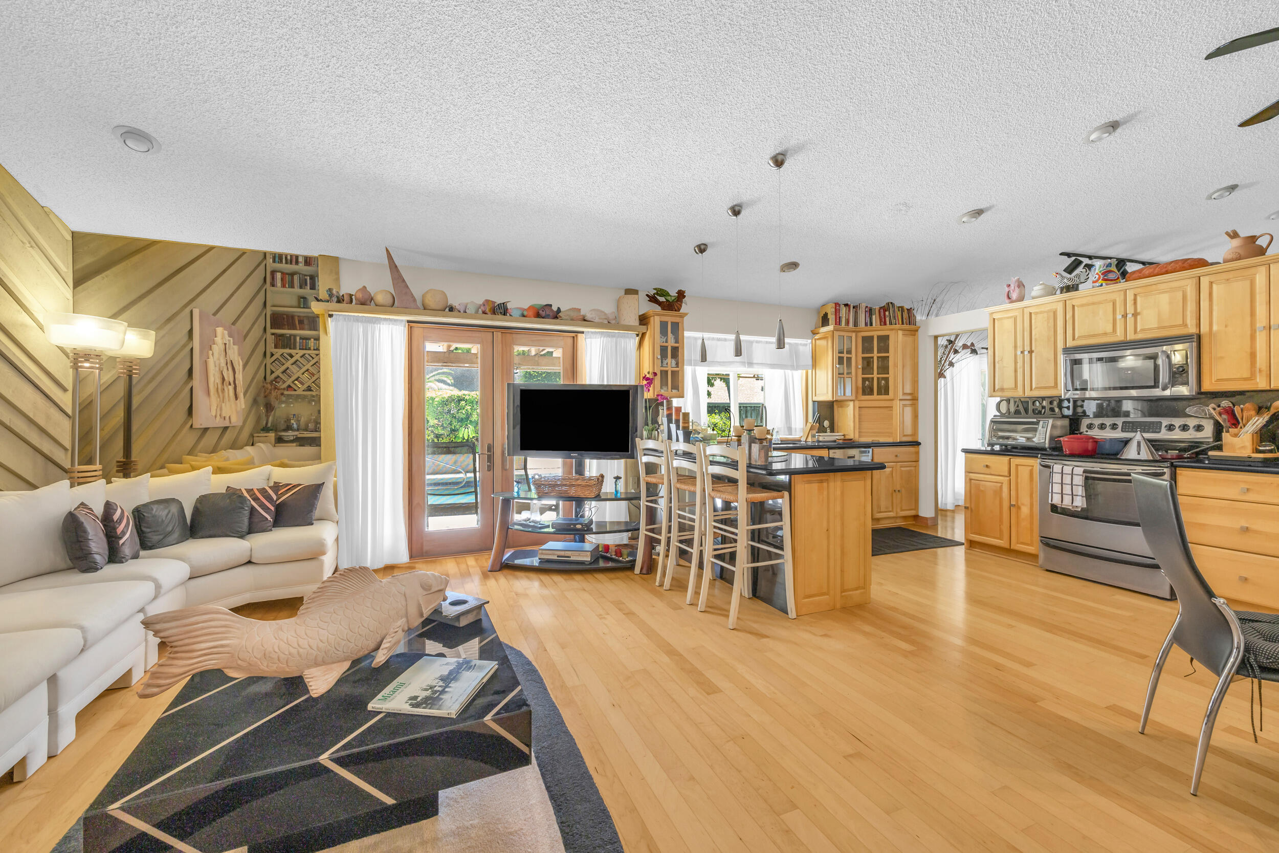 9070 NW 16th Street