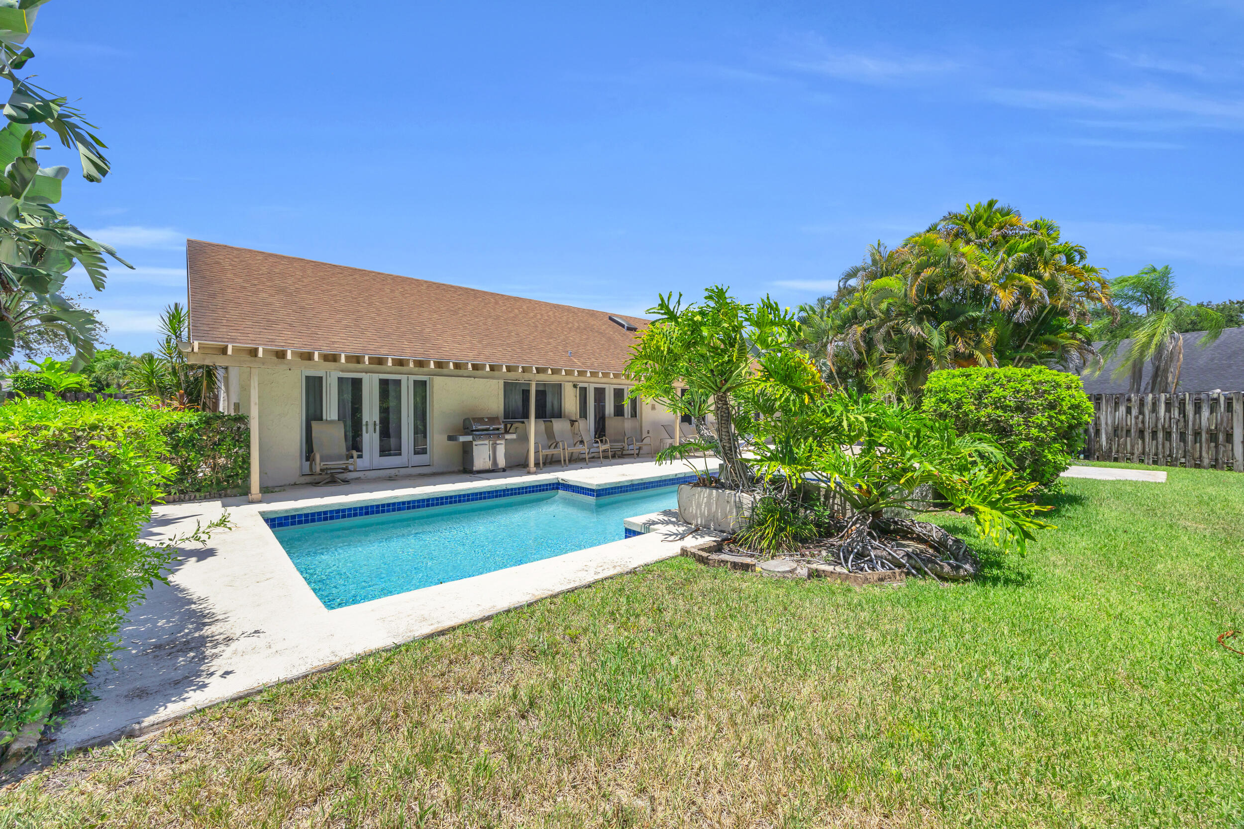 9070 NW 16th Street