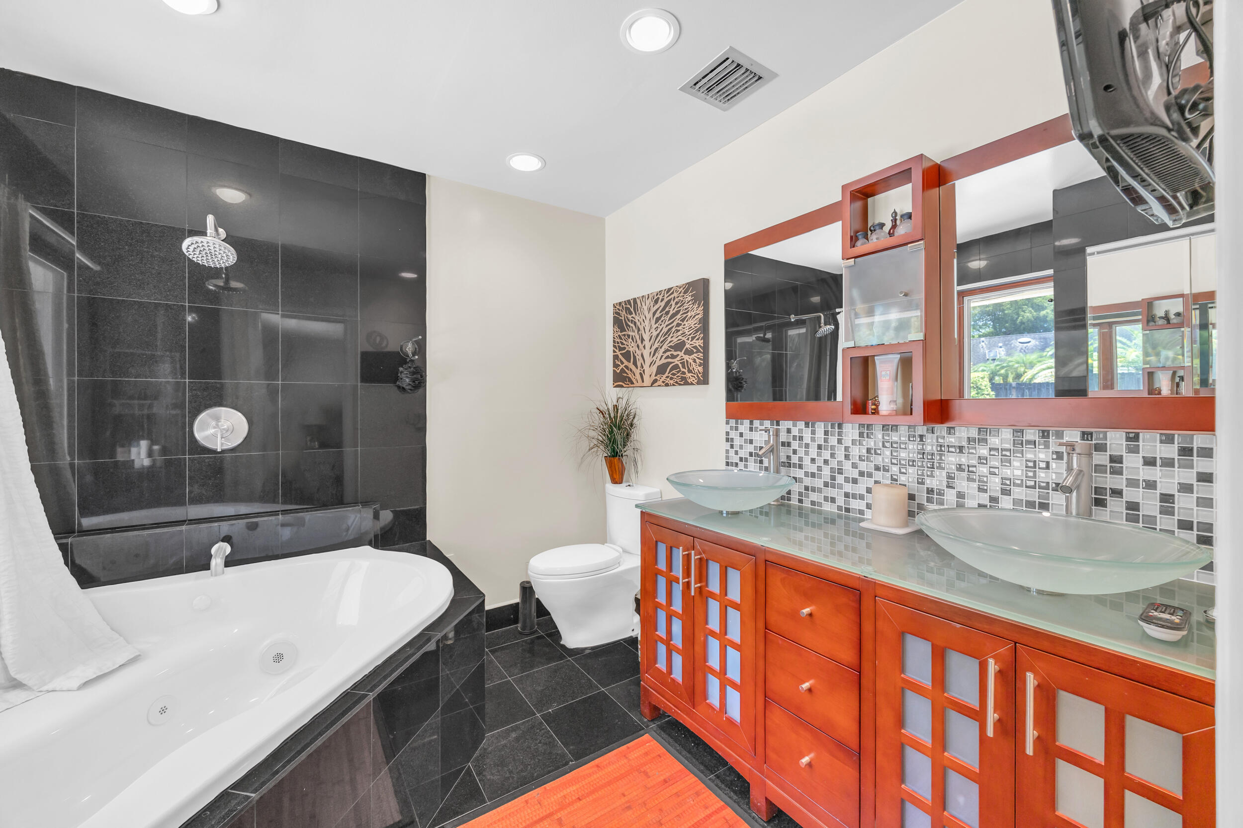 9070 NW 16th Street