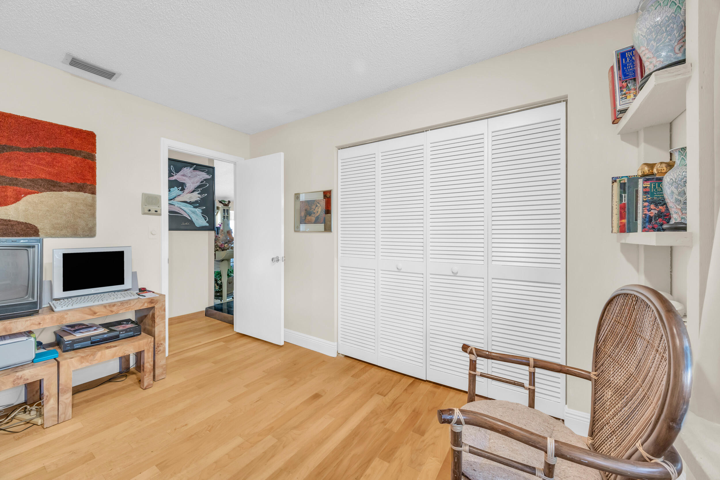 9070 NW 16th Street