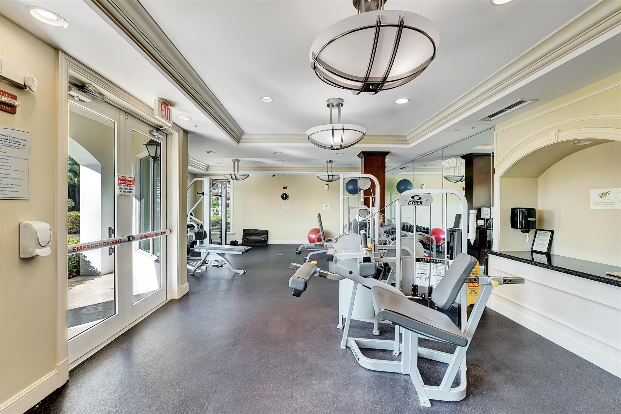 804 E Windward Way 606