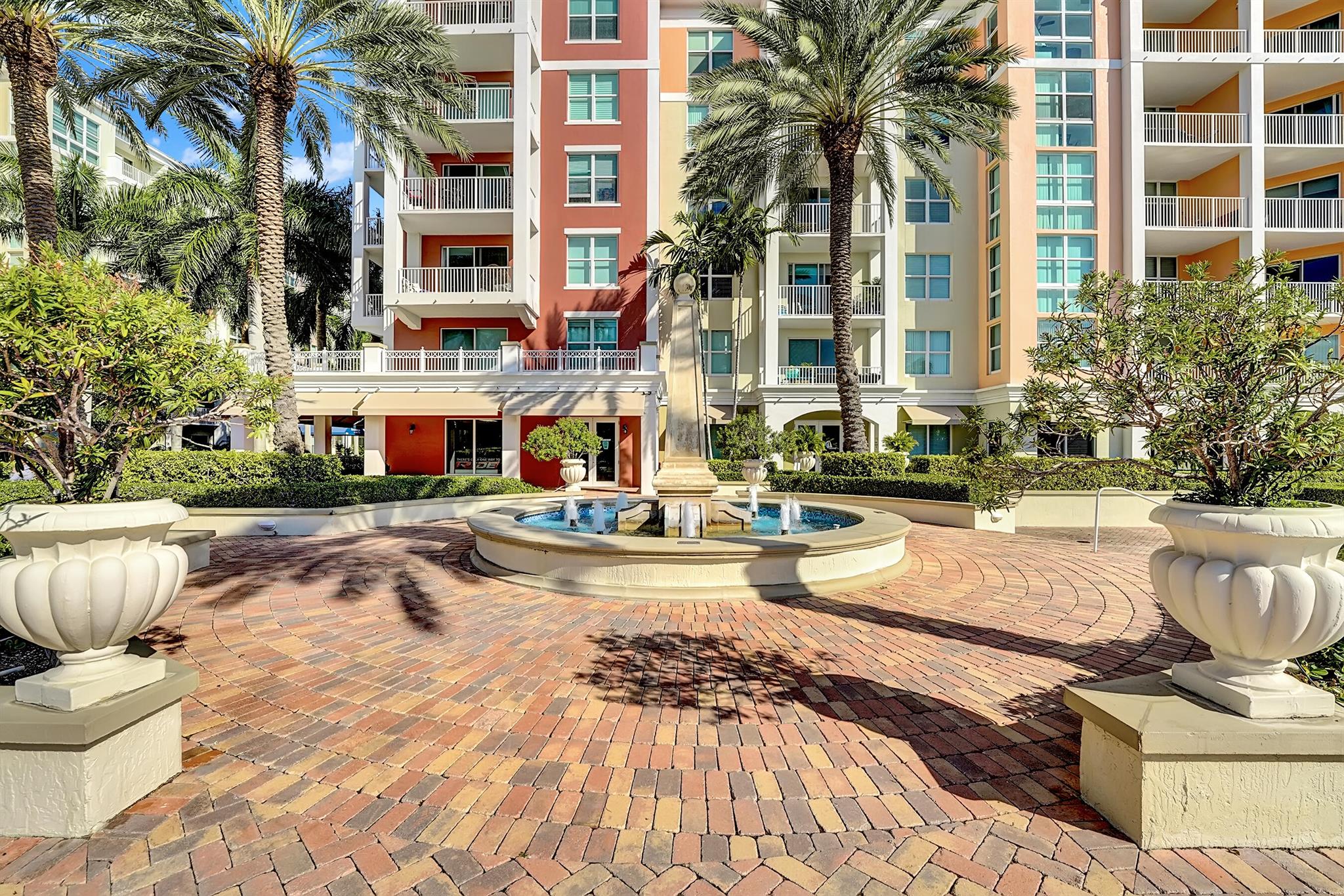 804 E Windward Way 606