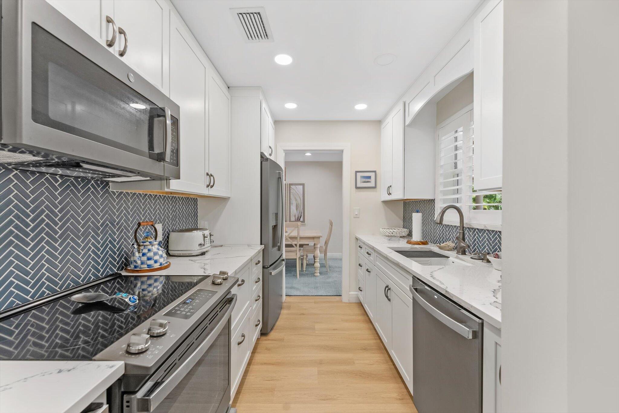 114 NE 11th Street