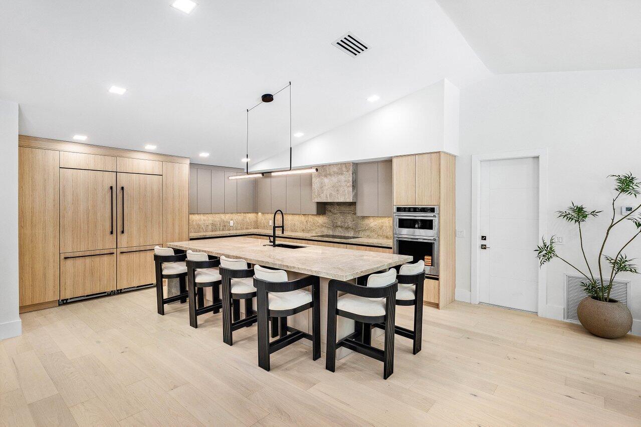 8090 Twin Lake Drive