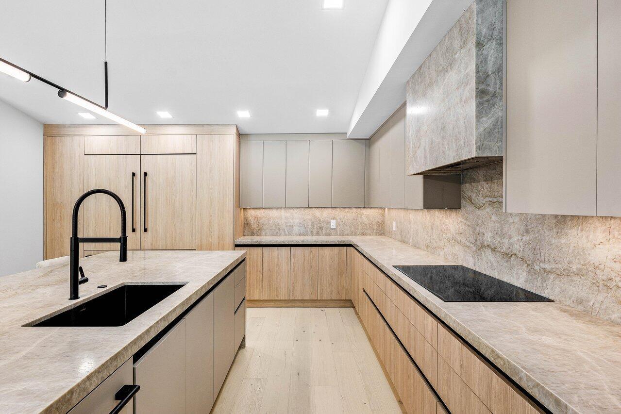 8090 Twin Lake Drive