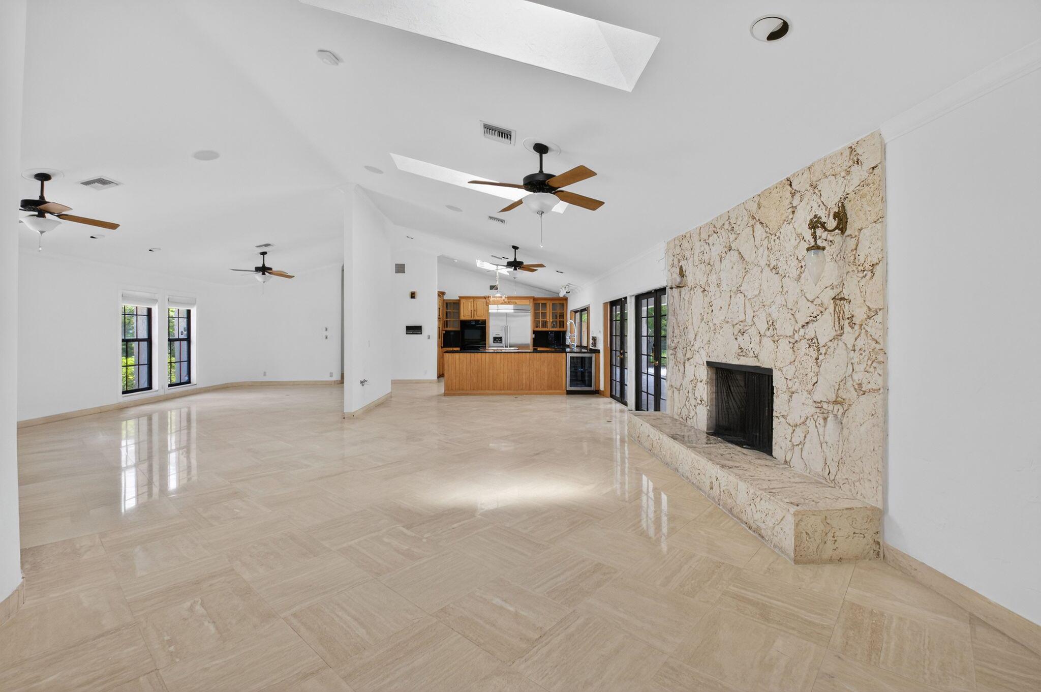 20992 Solano Way